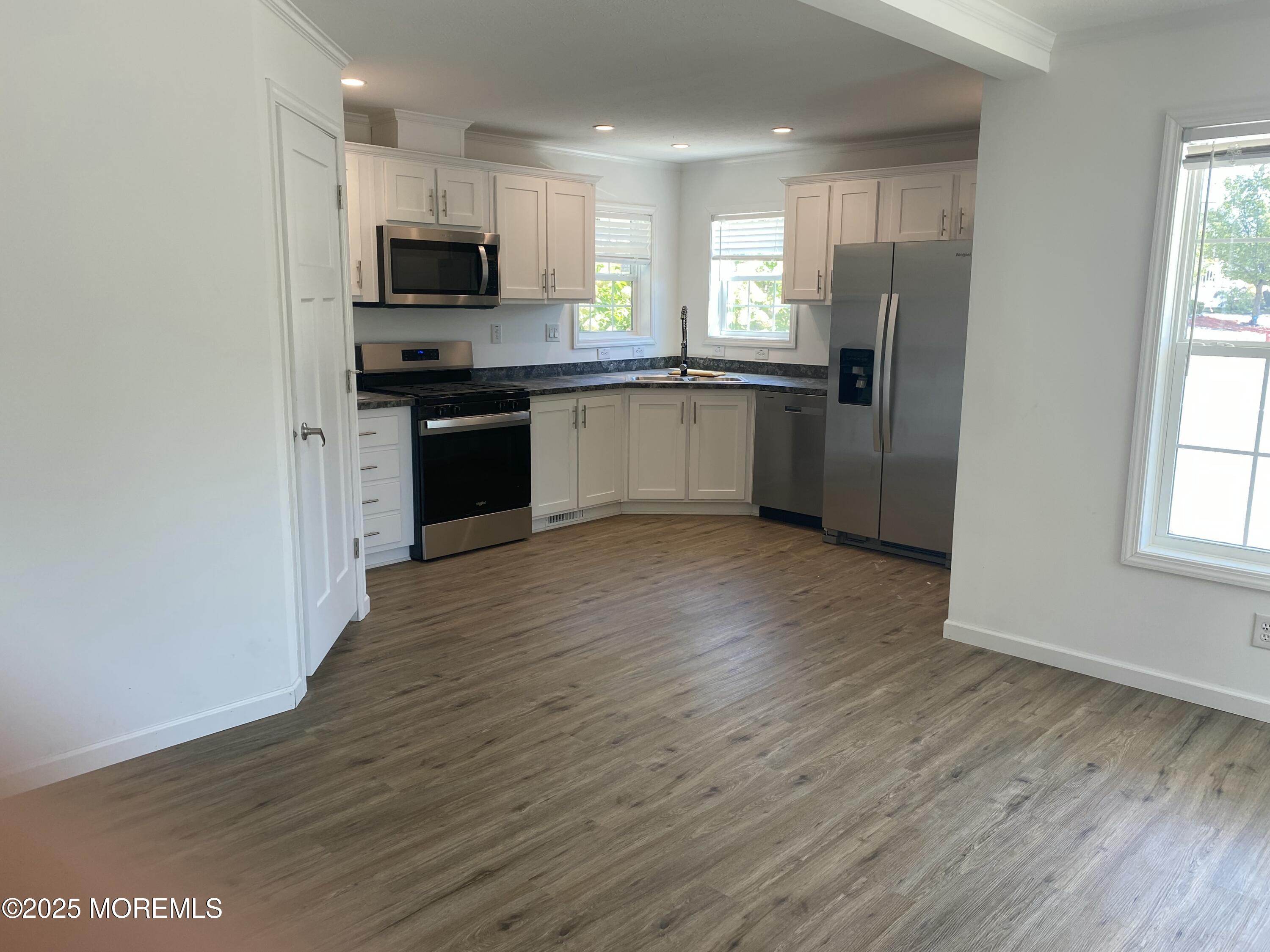 18 Maple Tree Court Image 3