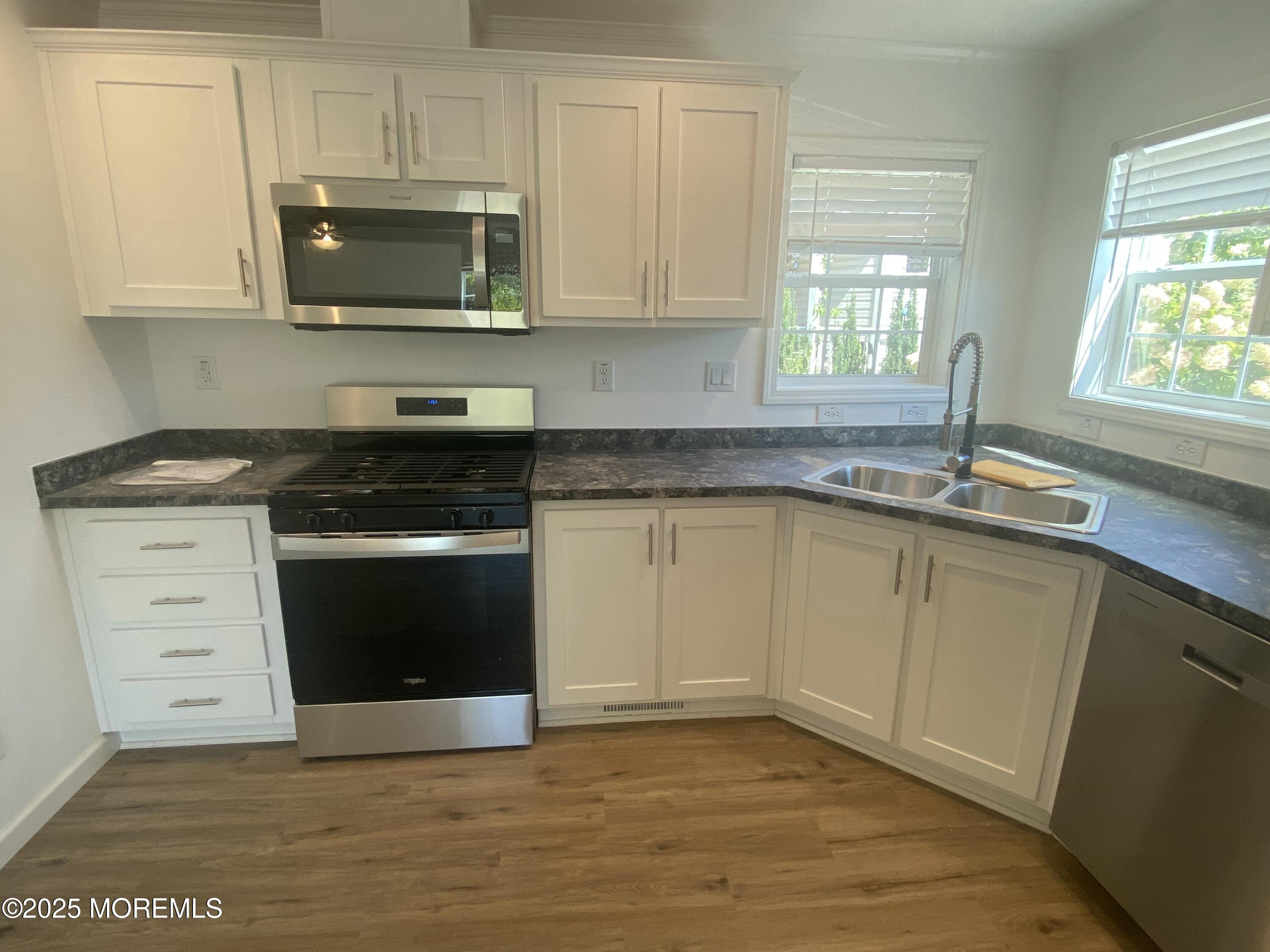 18 Maple Tree Court Image 5