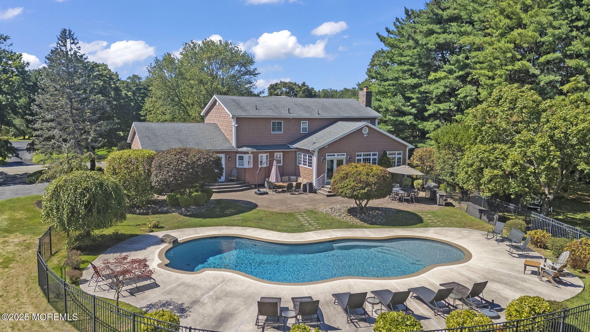 9 Yellowbrook Road Image 2