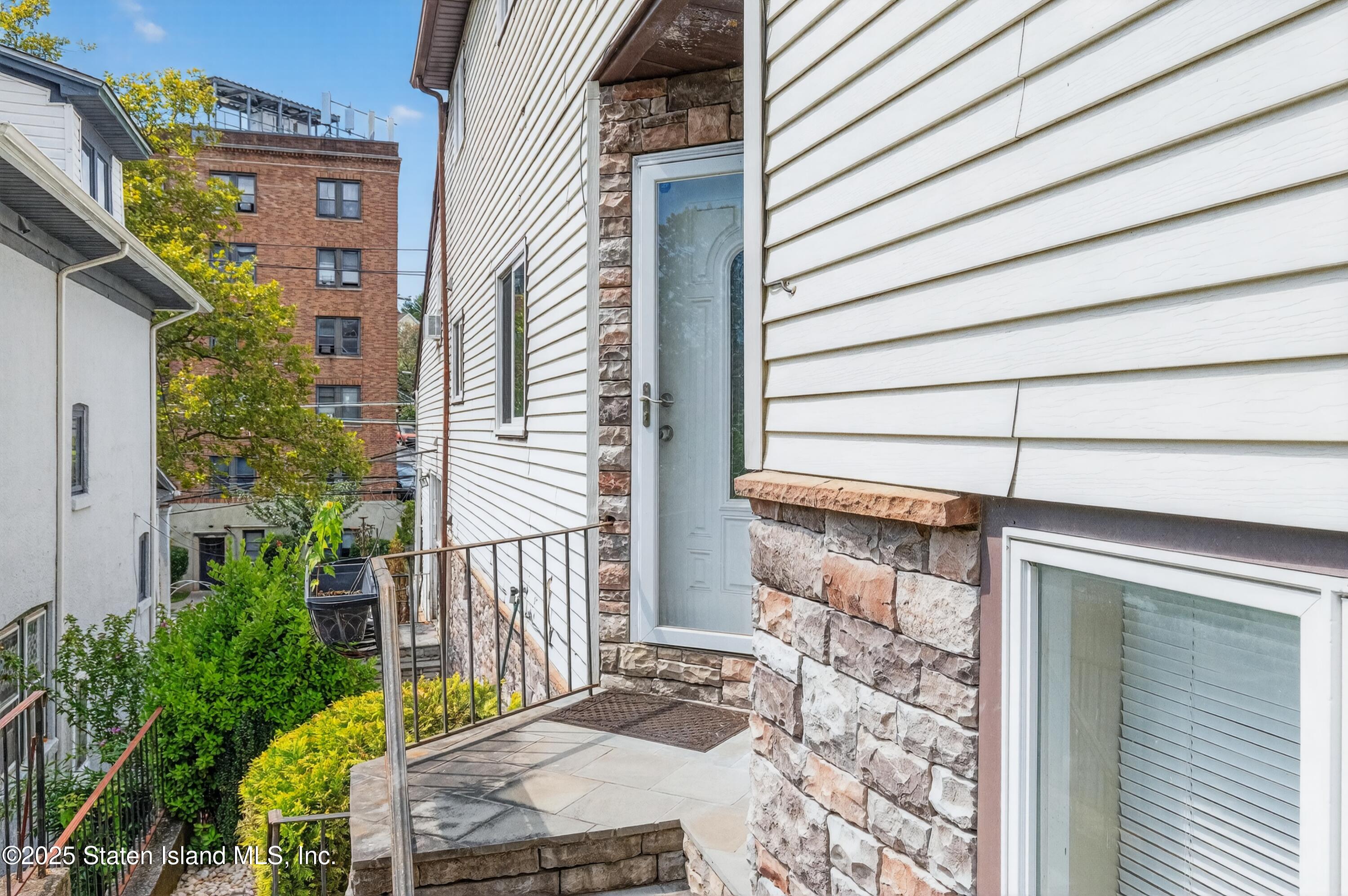 40 Creston Place Image 3