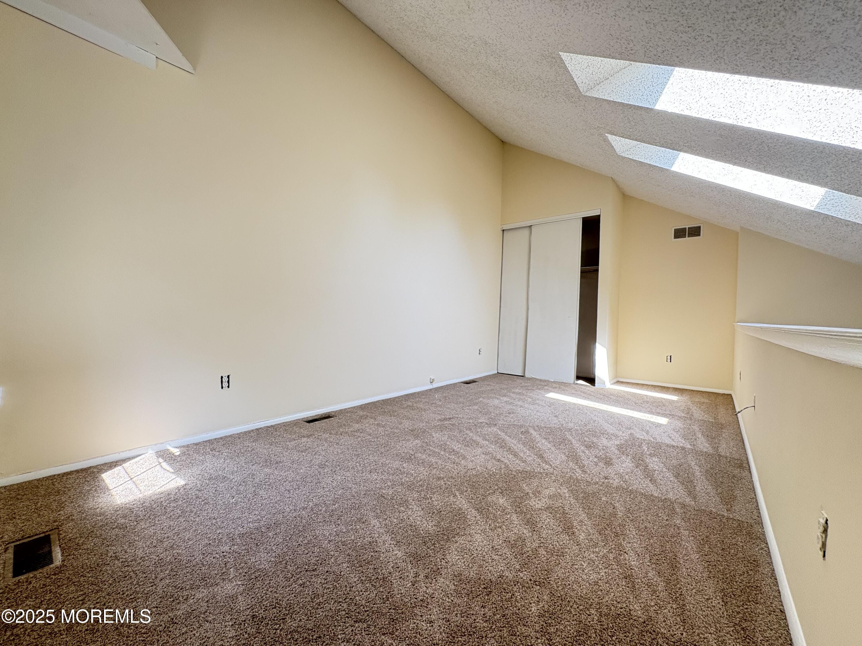 702 Goldthread Court Image 4