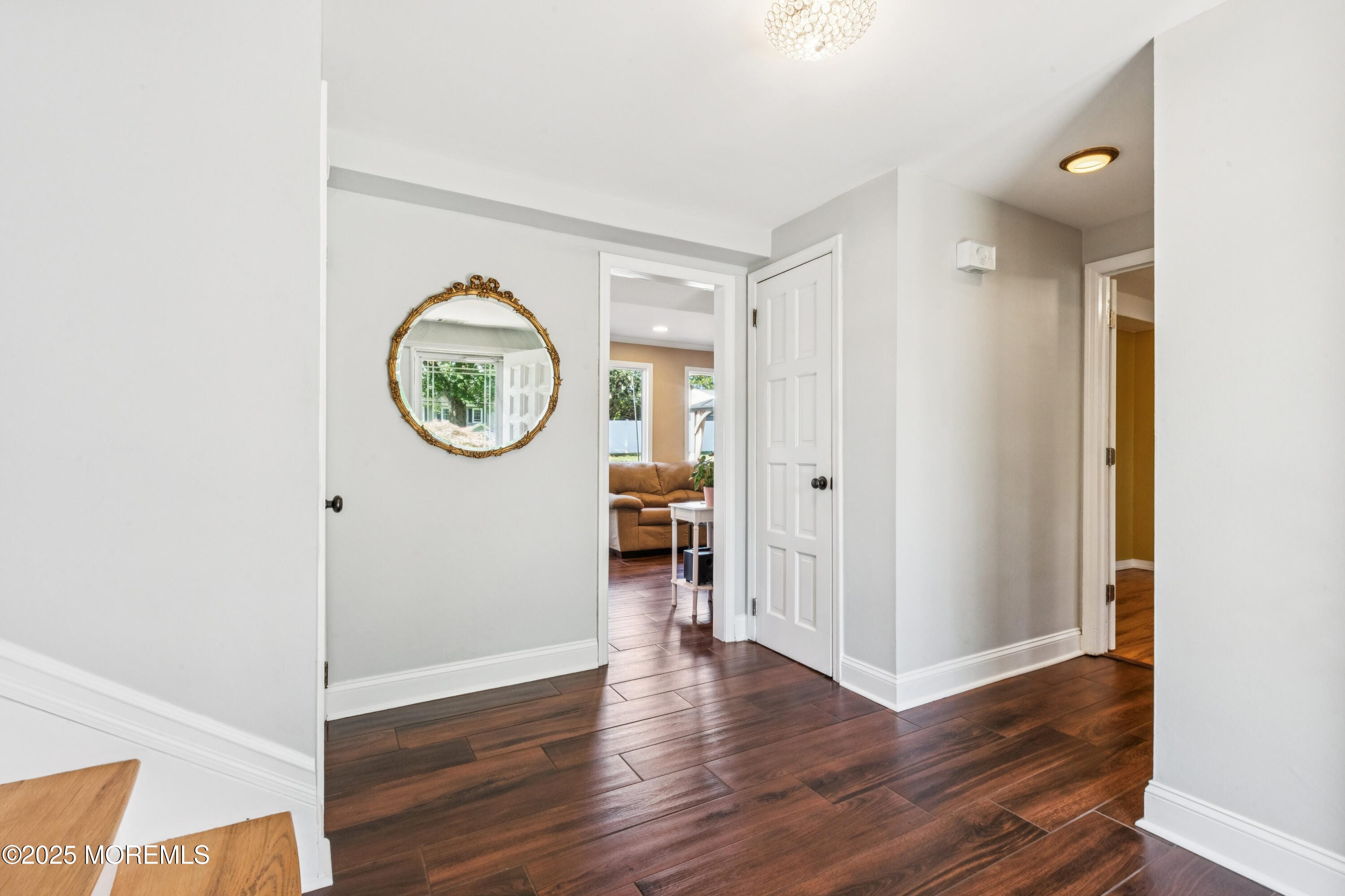 123 Woodcrest Drive Image 5