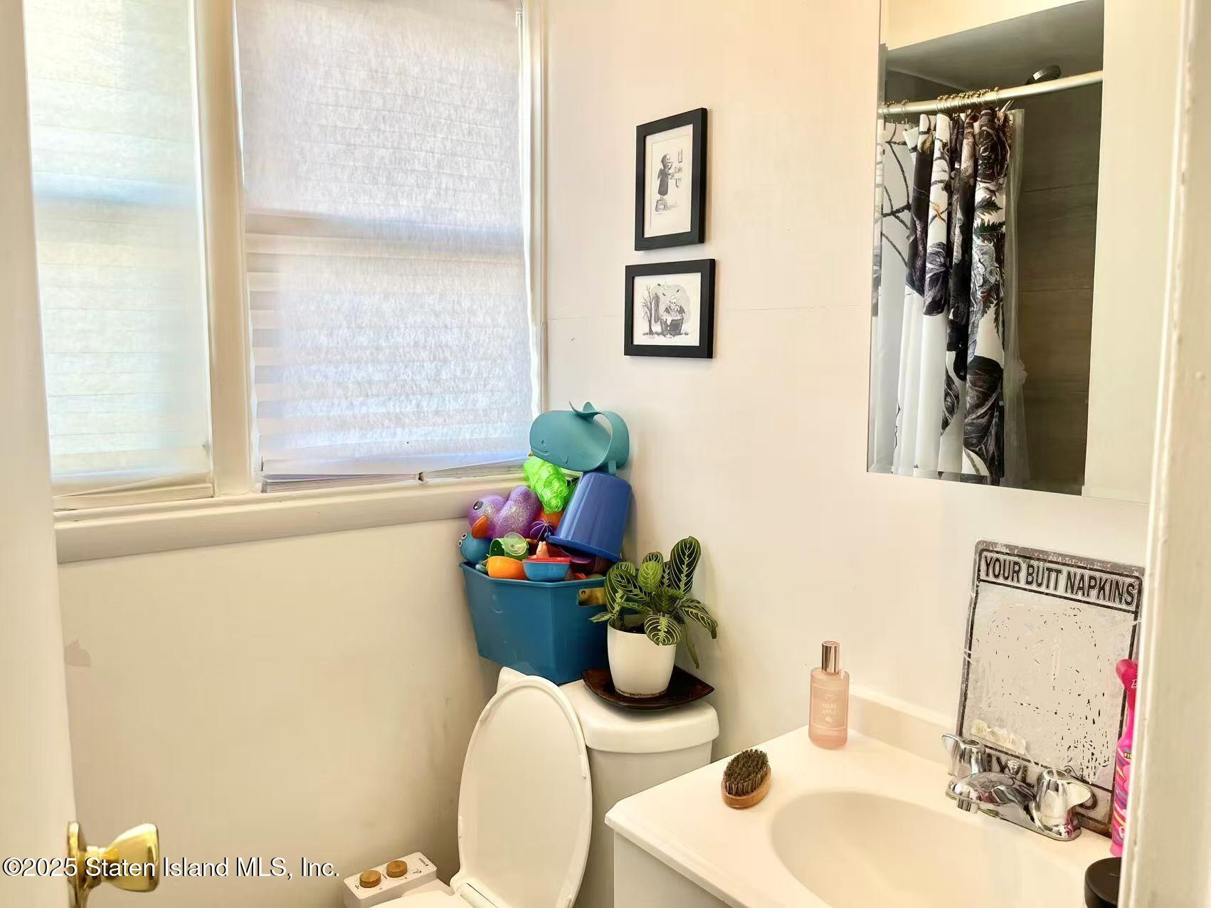 251 Liberty Avenue, Staten Island, NY, 10305 image 11