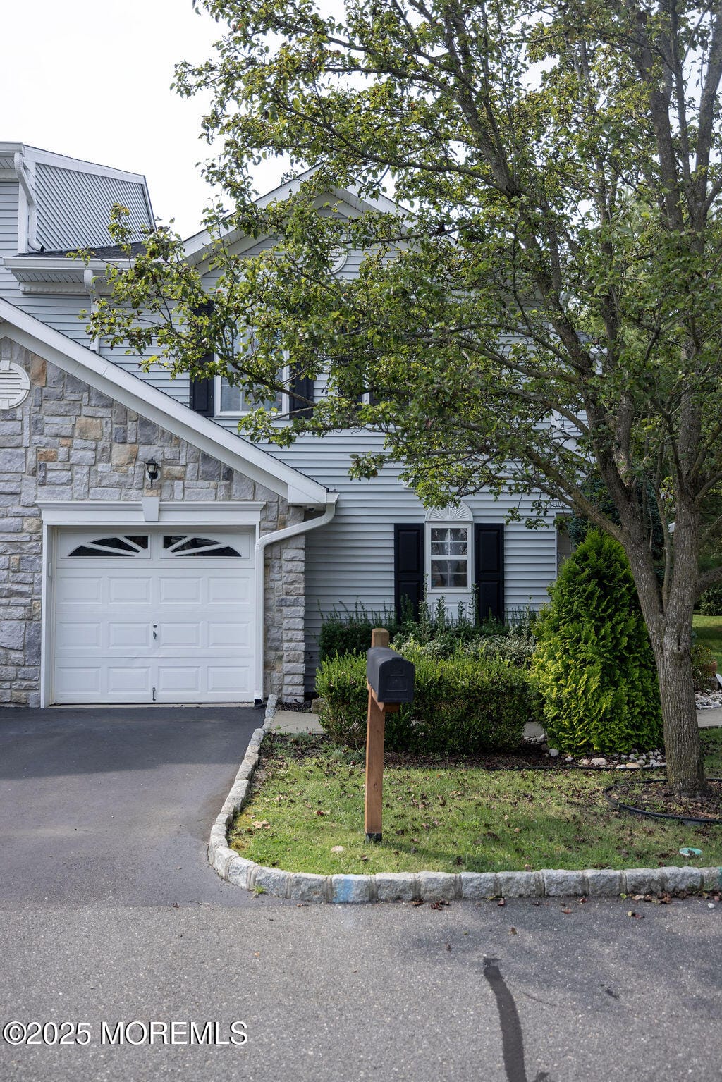 49 Rozlyn Lane Image 3