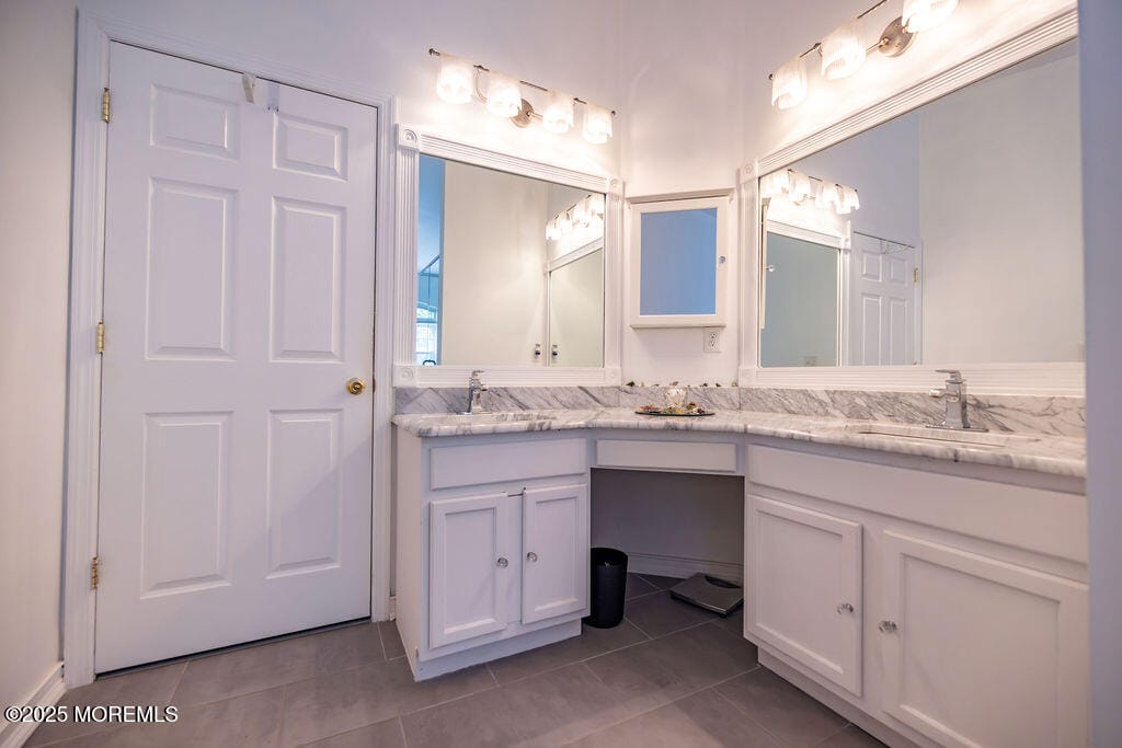 49 Rozlyn Lane, Laurence Harbor, NJ, 08879 image 22