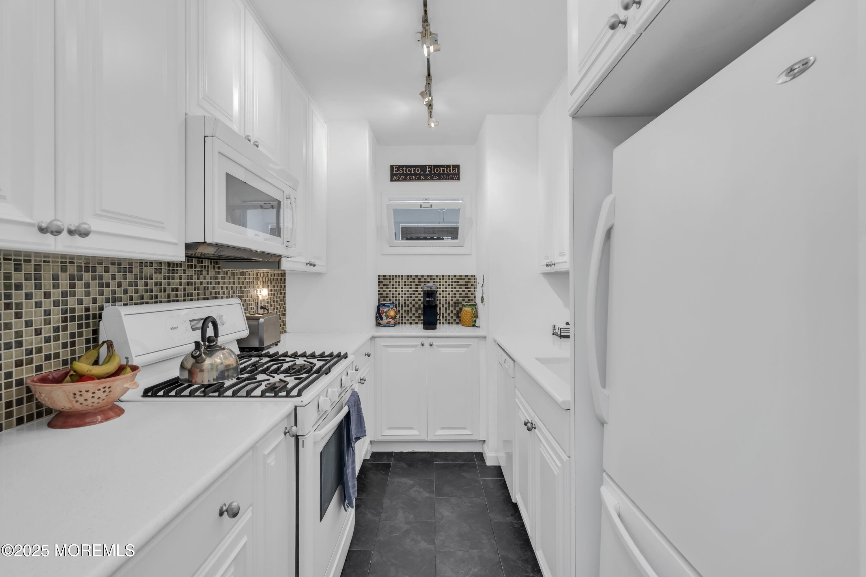 28 Riverside Avenue 2F, Red Bank, NJ, 07701 image 11
