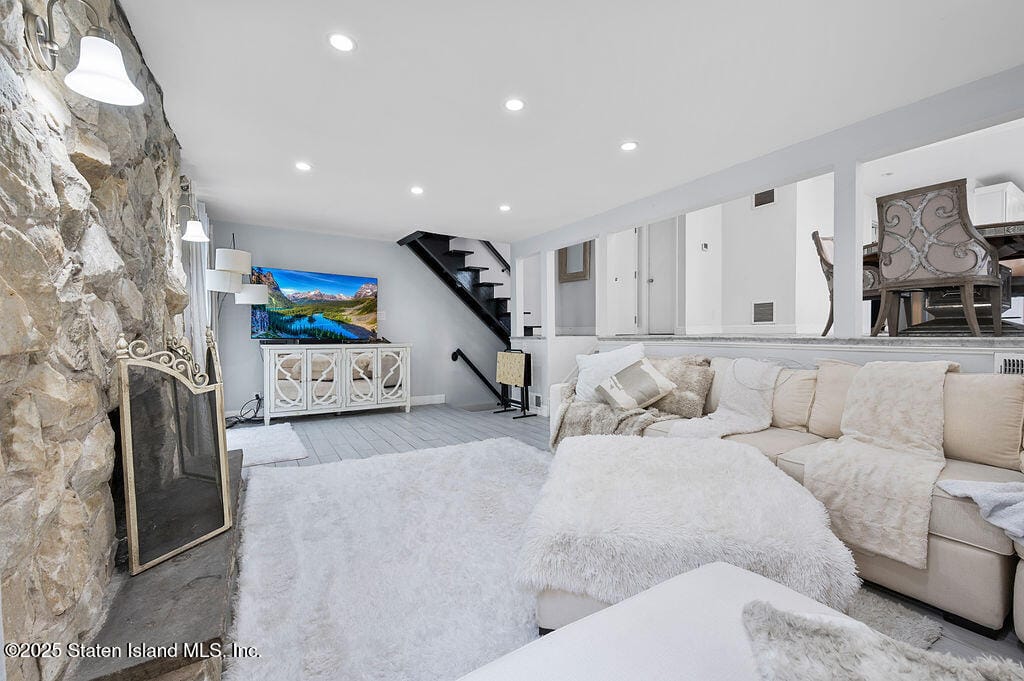 71 Goller Place, Staten Island, NY, 10314 image 13