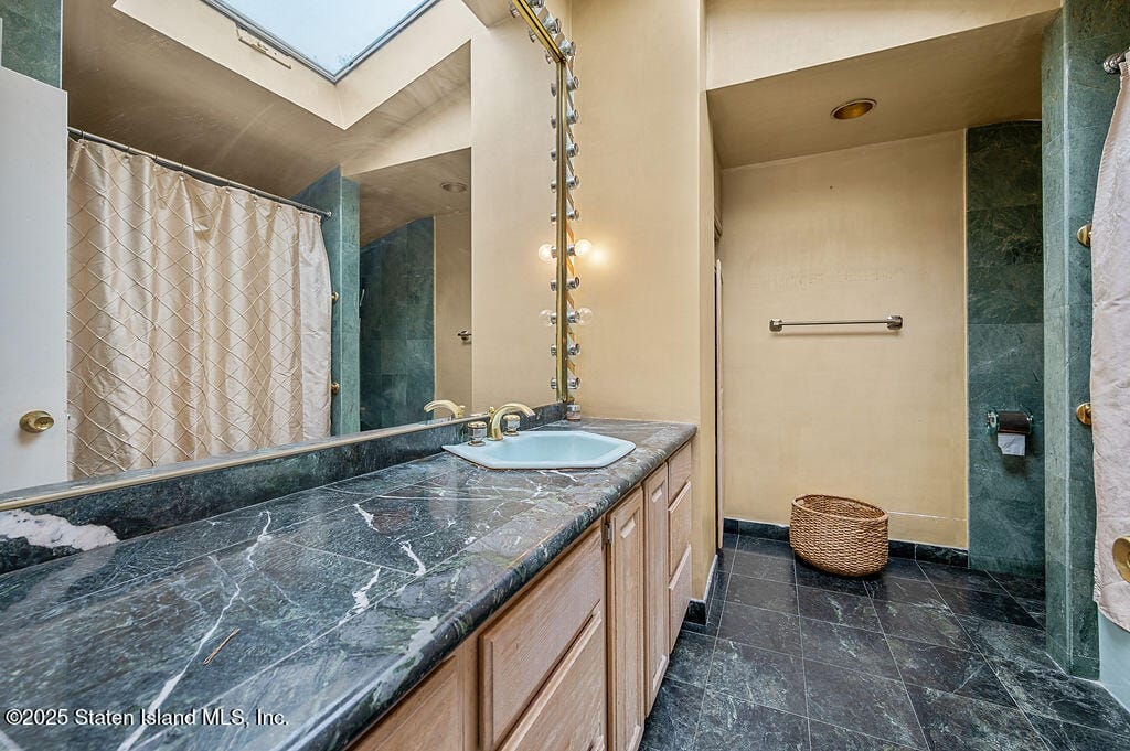 71 Goller Place, Staten Island, NY, 10314 image 24