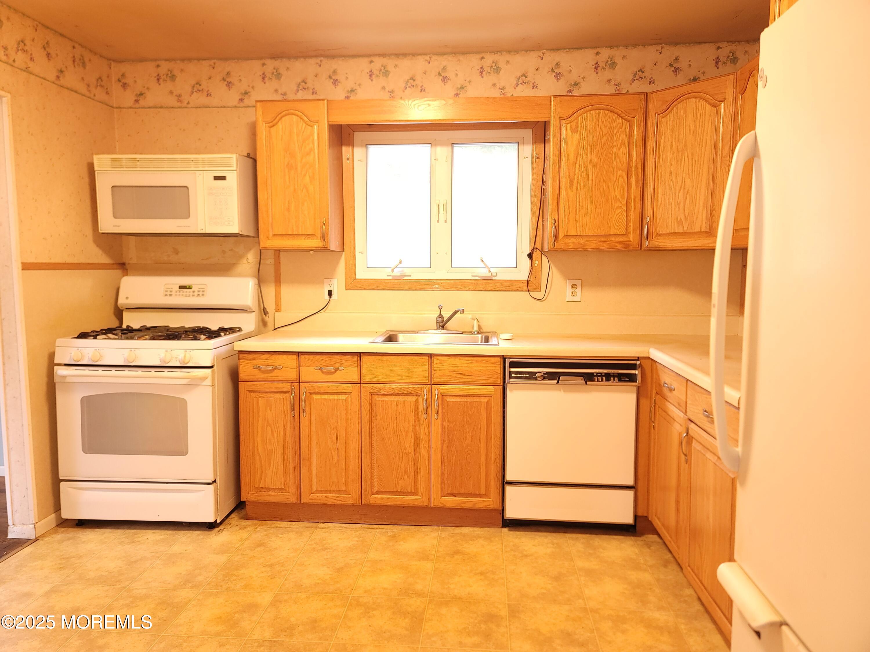 32 Tarrytown Road Image 4