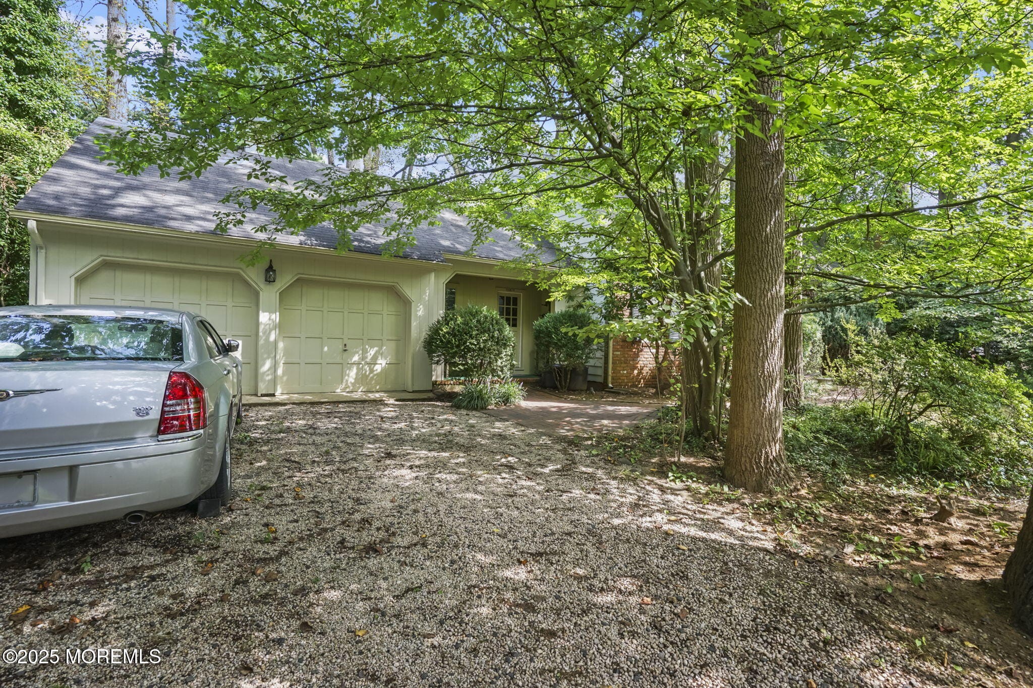 30 Rustic Terrace Image 2