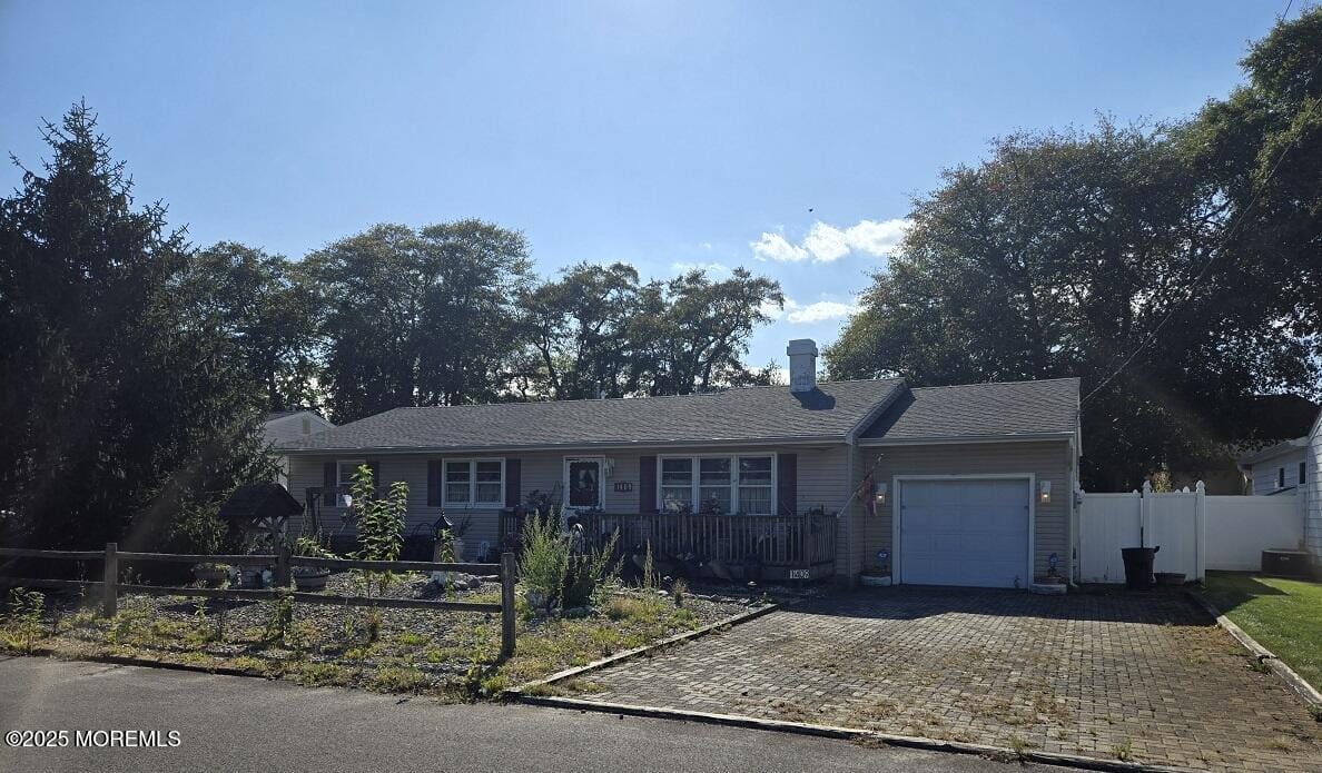 1409 Susan Lane Image 3