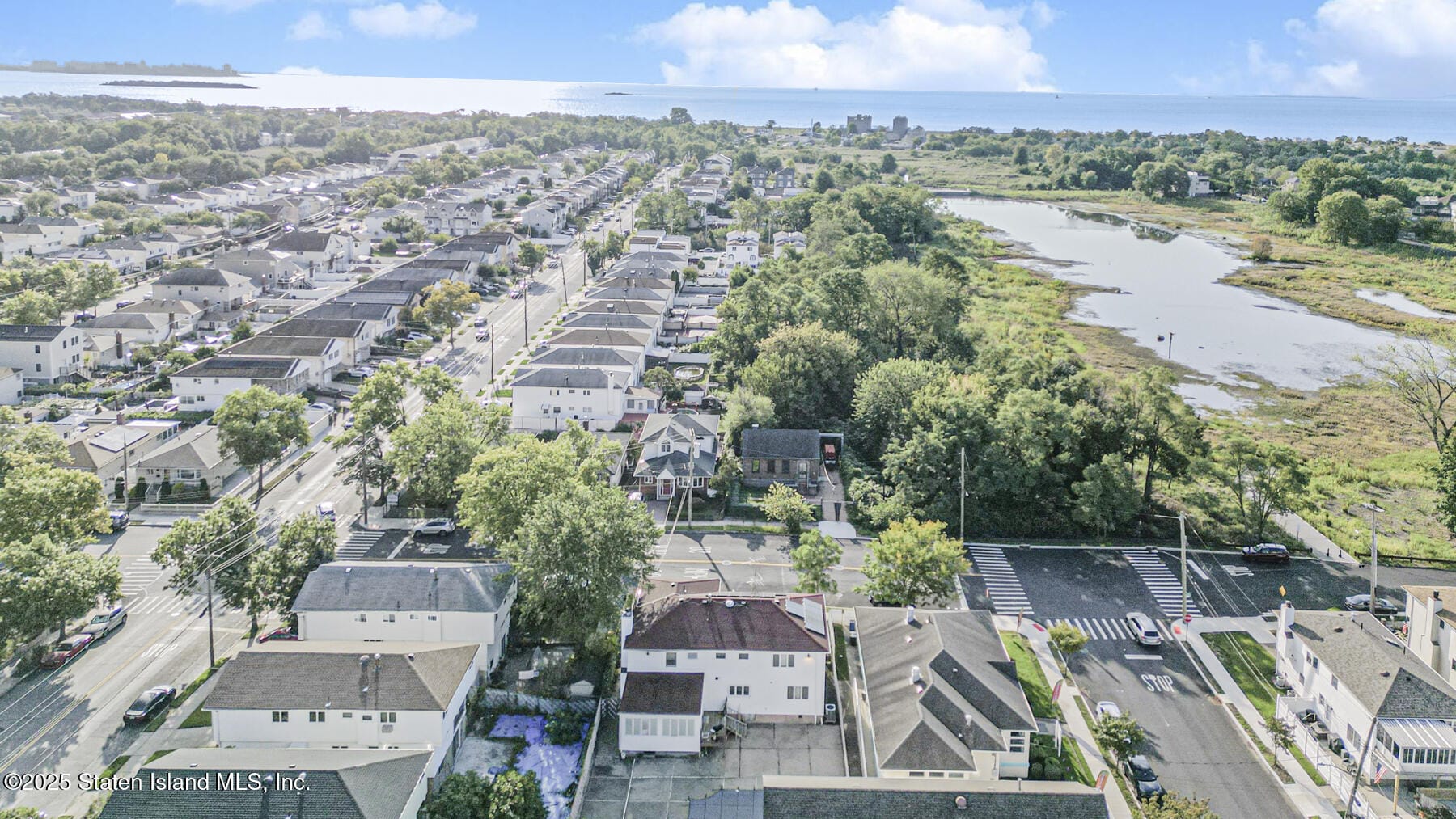 491 Mason Avenue Image 1