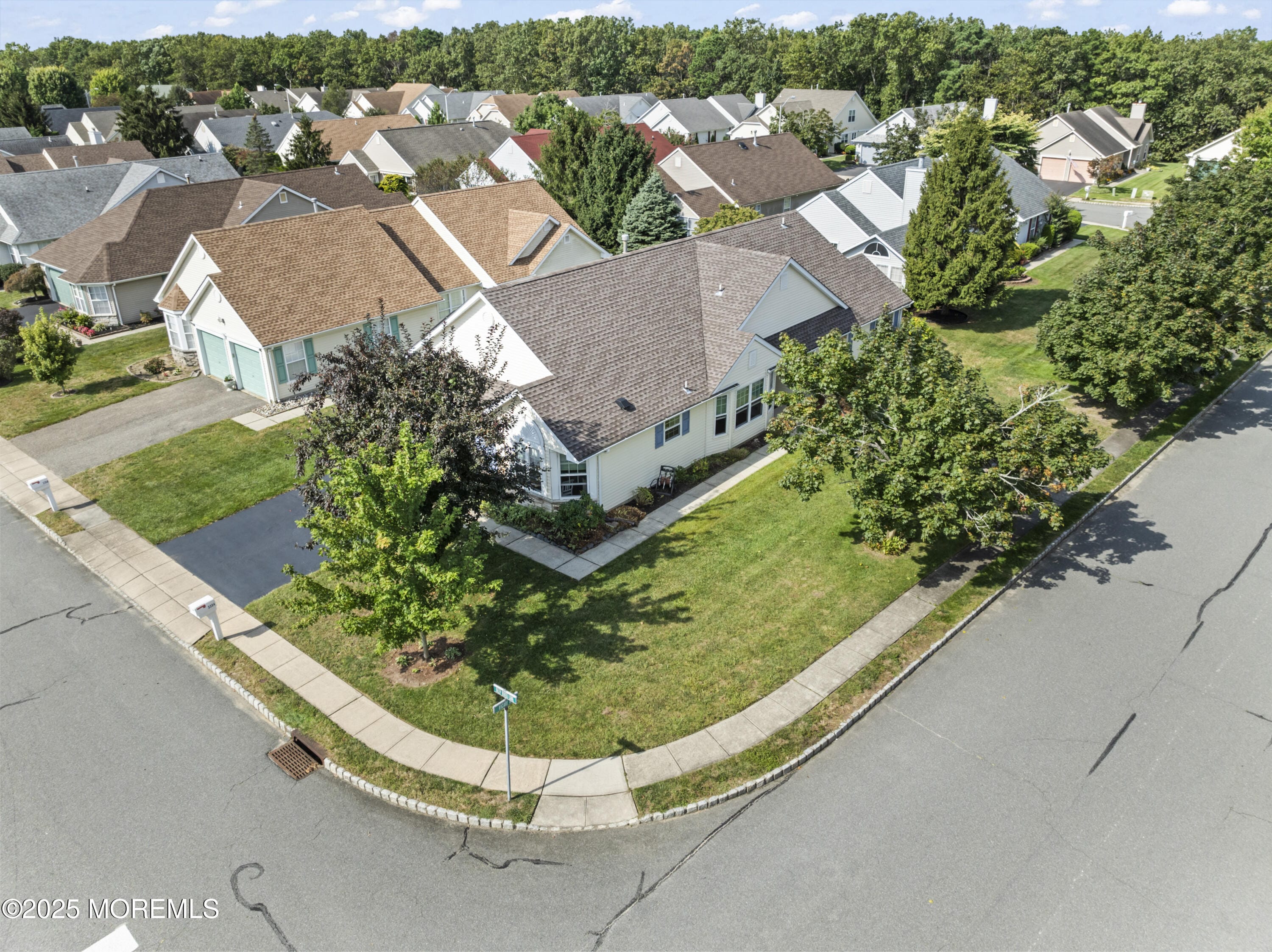 3354 Deep River Lane Image 2