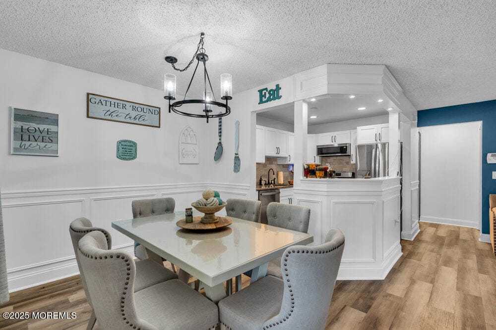 1202 Dahlia Court Image 2
