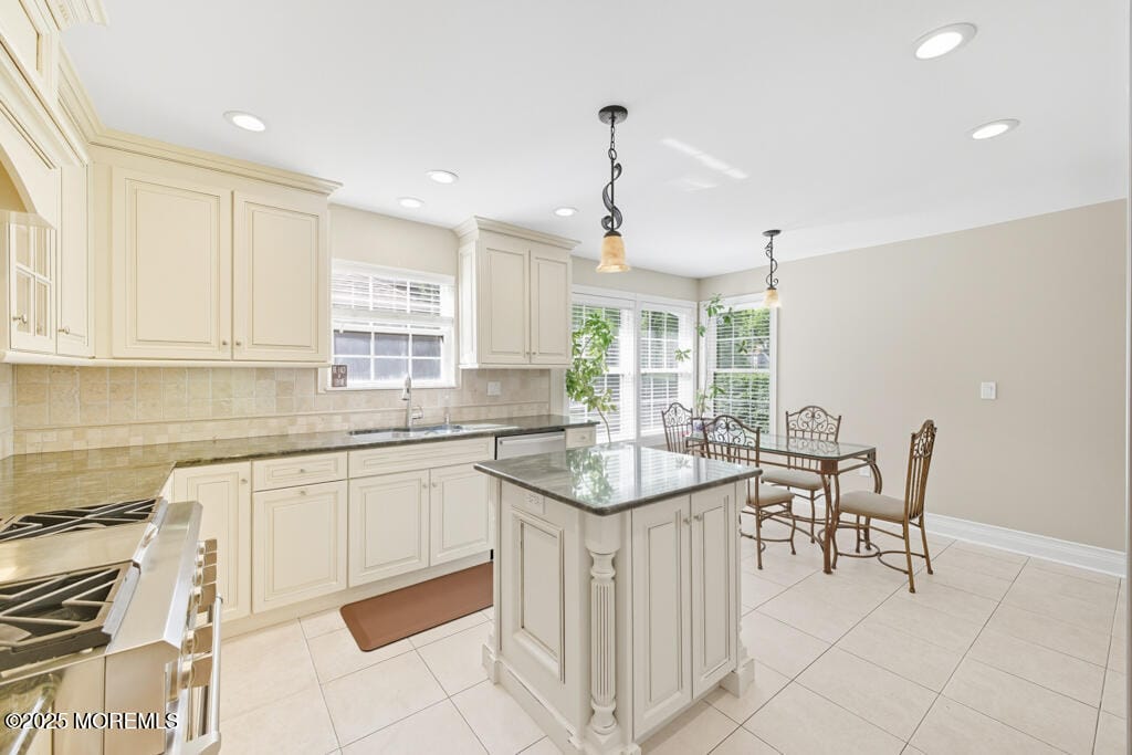 87 Fairway Boulevard Image 2