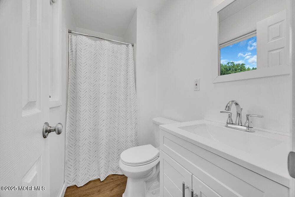 717 Holmdel Road, Holmdel, NJ, 07733 image 23