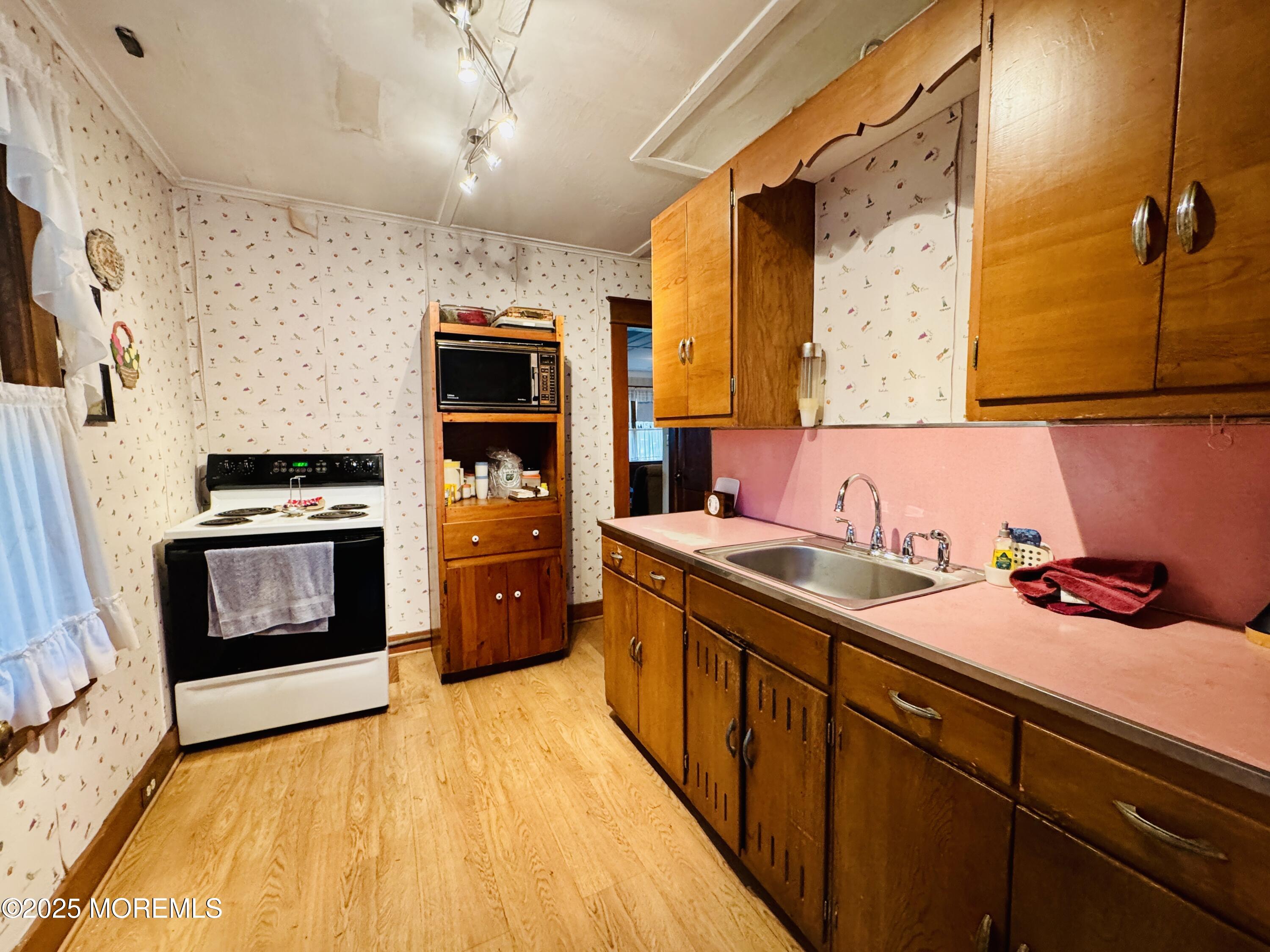 672 N Beers Street, Holmdel, NJ, 07733 image 6