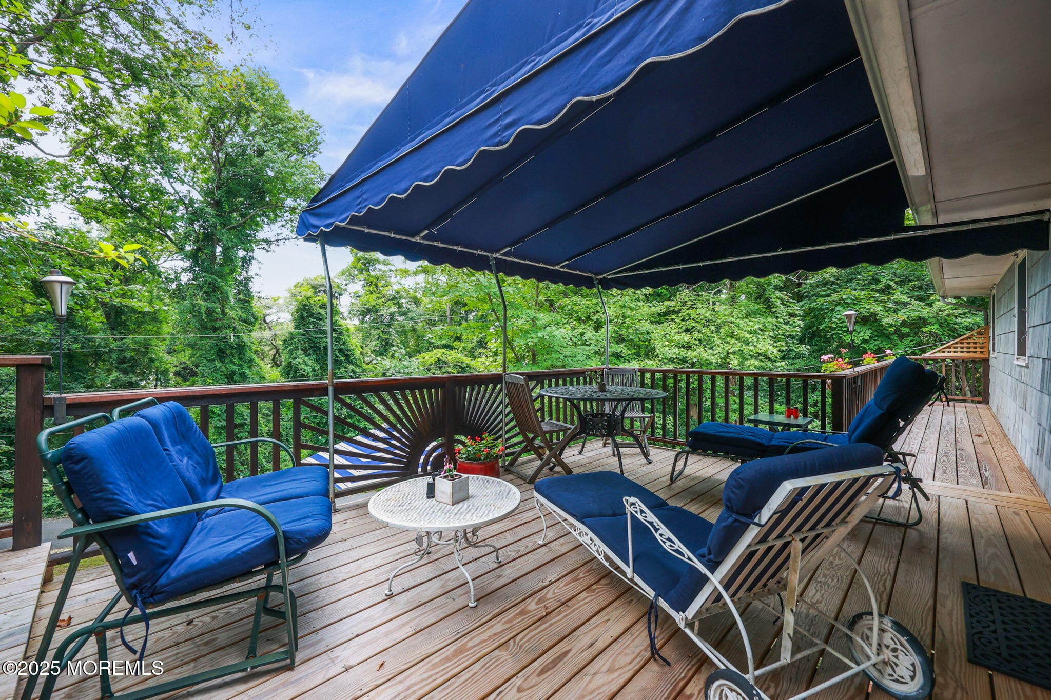 724 S Riverside Drive Image 5