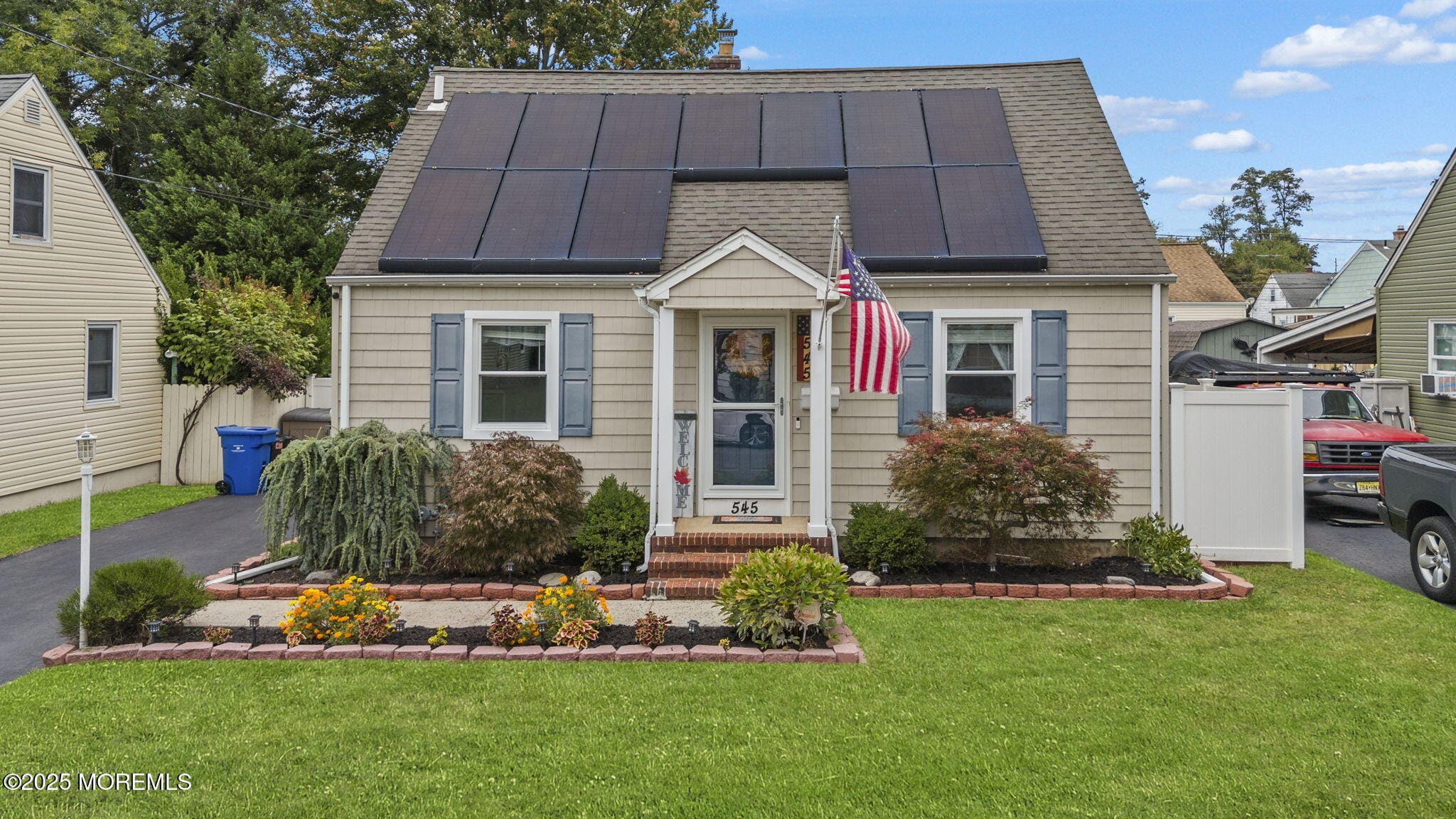 545 Howard Avenue Image 2