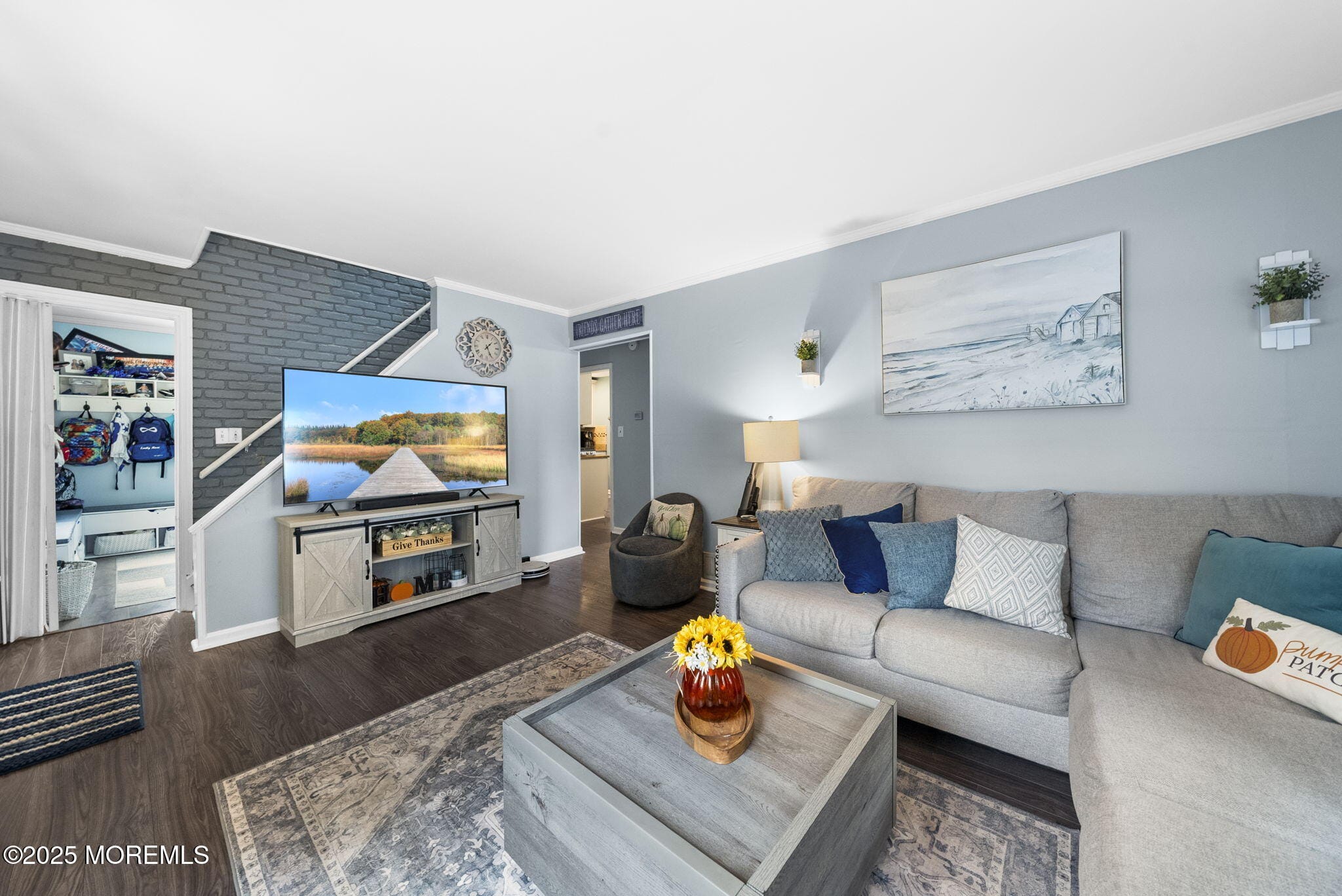 545 Howard Avenue Image 5