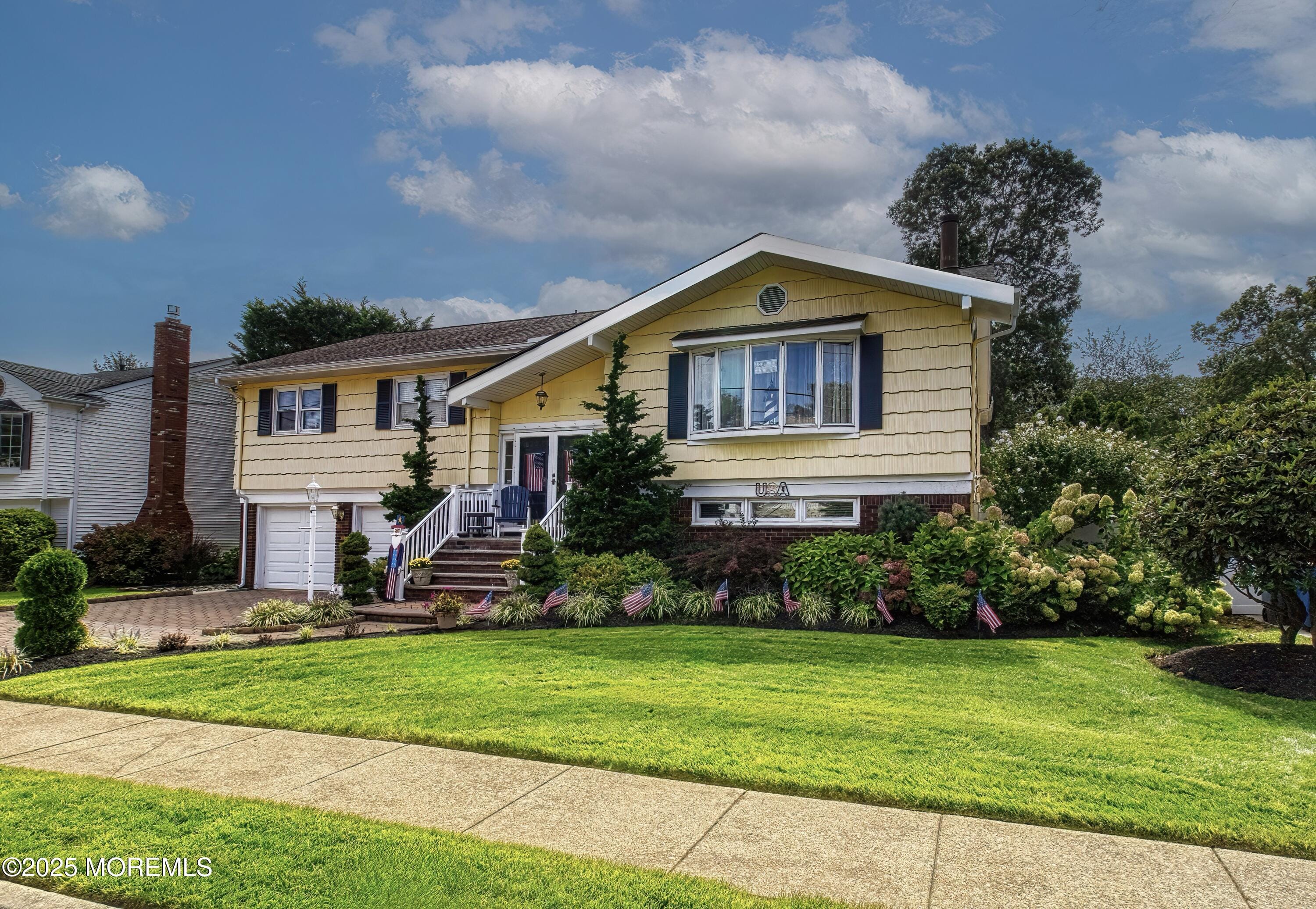 2410 Mark Place Image 3