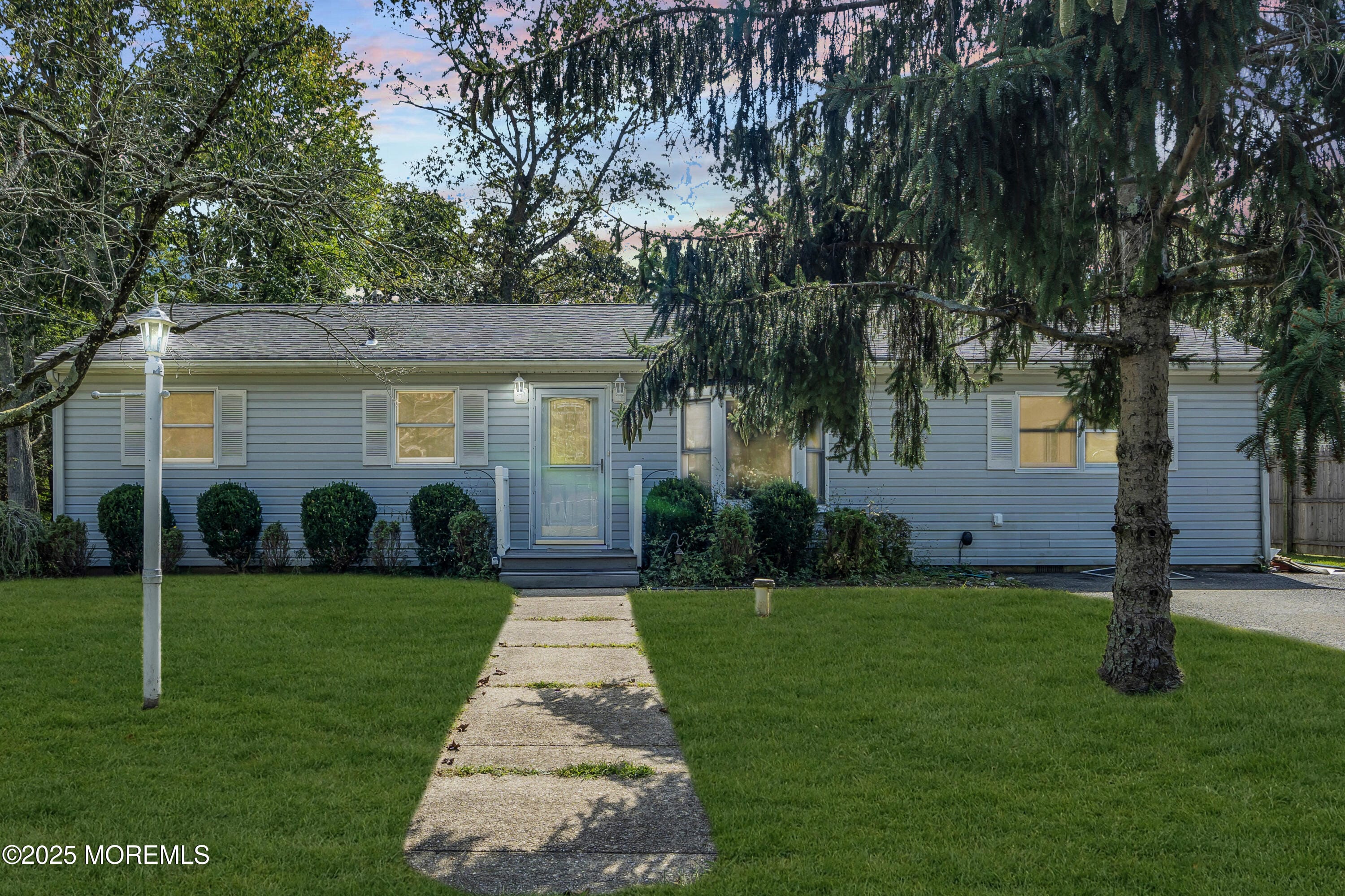220 Sunset Lane, Howell, NJ, 07731
