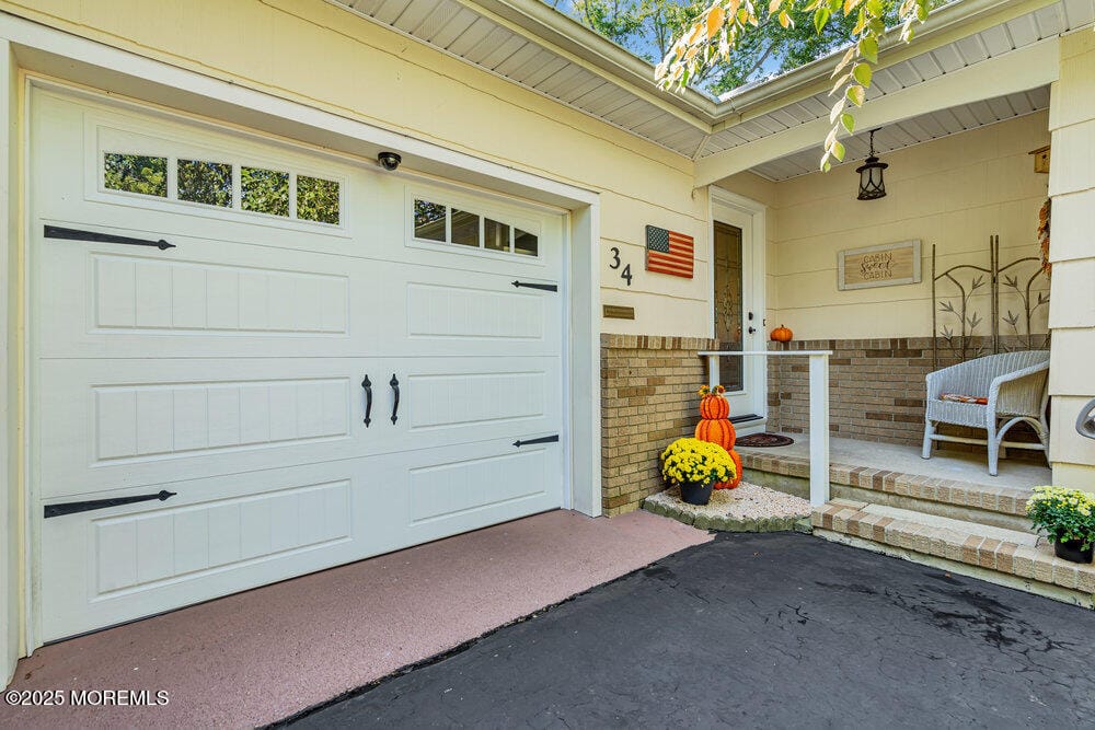 34 Cambridge Court, Toms River, NJ, 08757