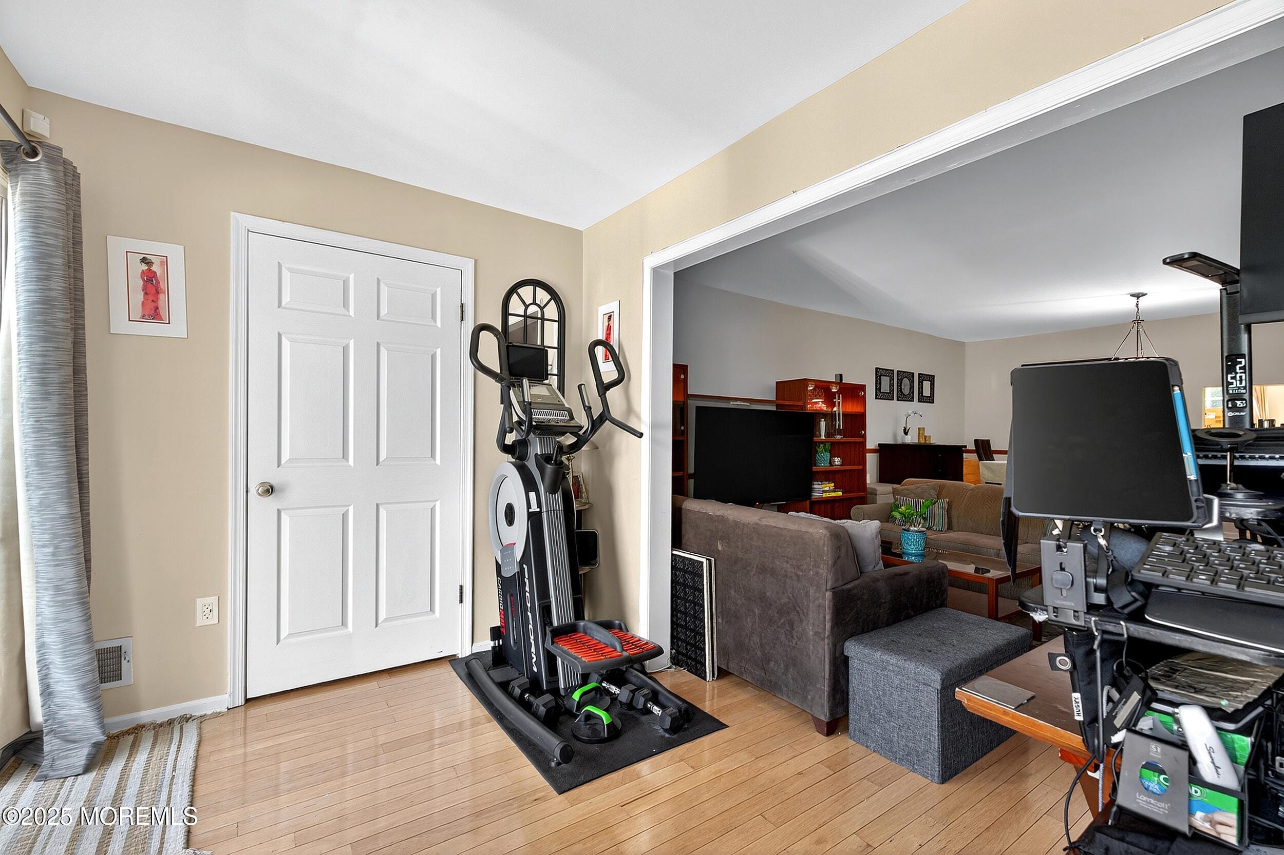 78 Albury Way, North Brunswick, NJ, 08902 image 16