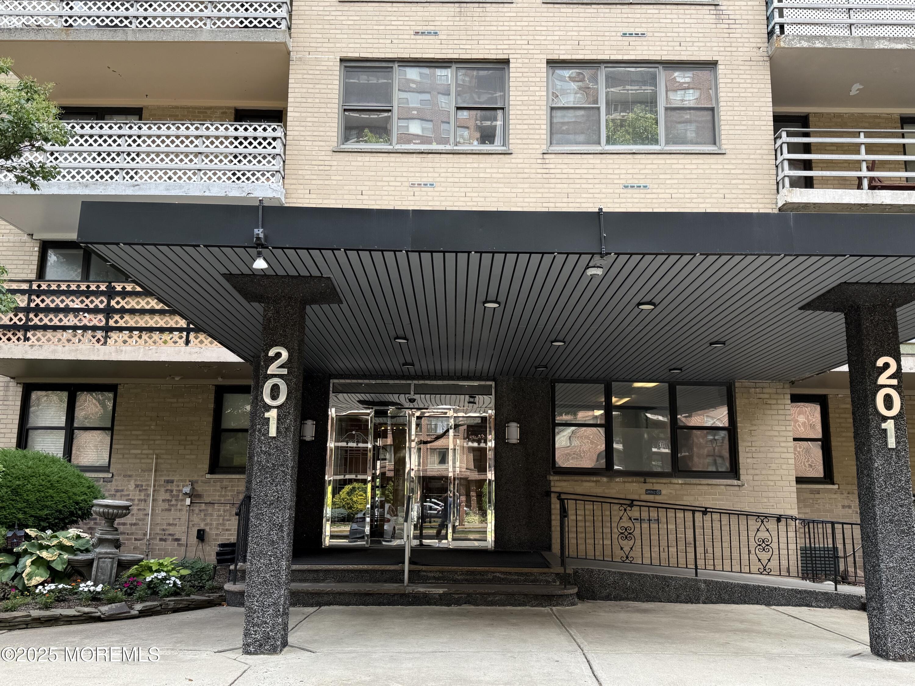 201 St Pauls Avenue 8F, Jersey City, NJ, 07306 image 17