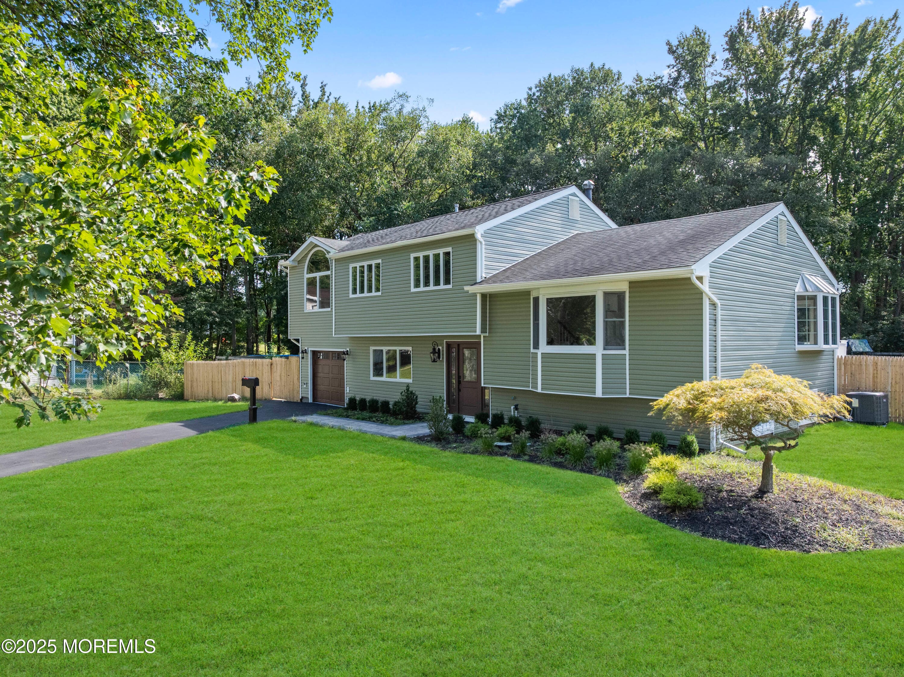 8 Chesapeake Road Image 2