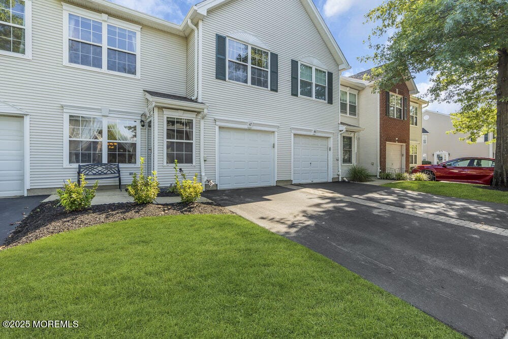 47 Picket Place Image 4