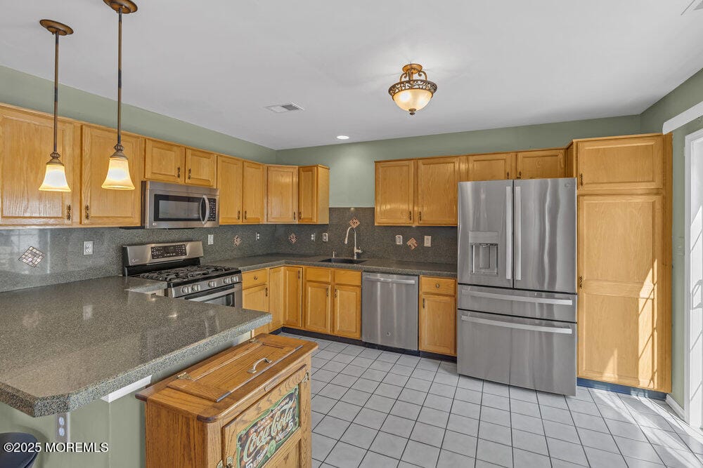 47 Picket Place, Freehold, NJ, 07728 image 14