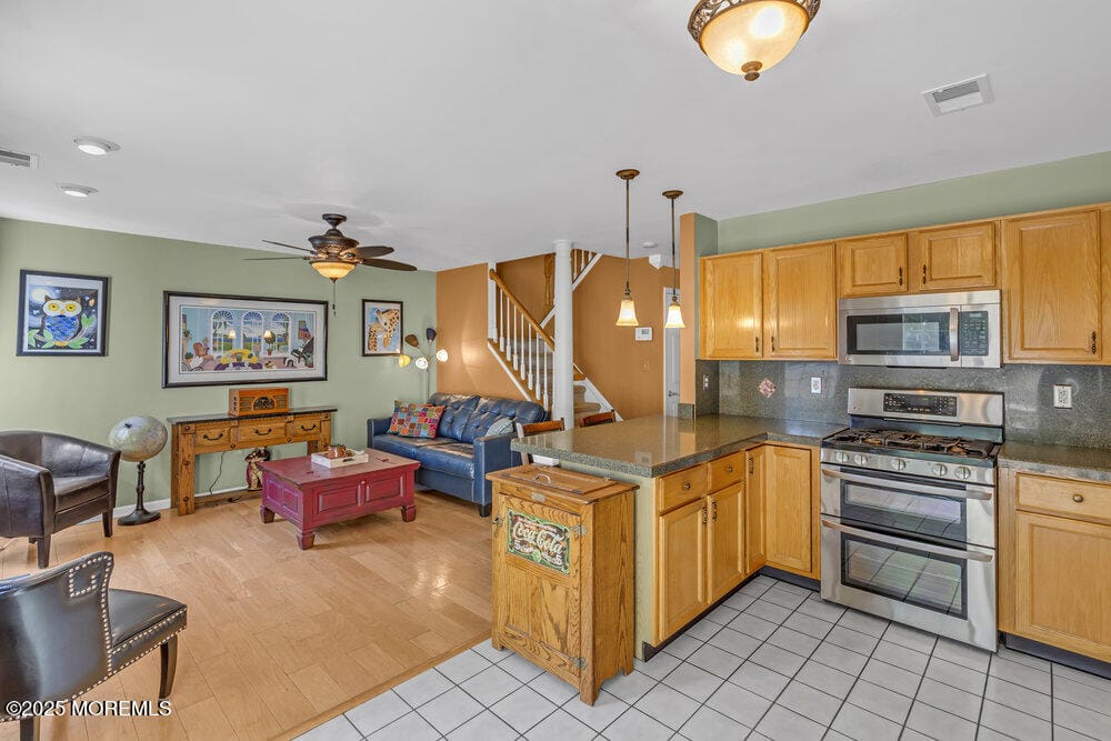 47 Picket Place, Freehold, NJ, 07728 image 15