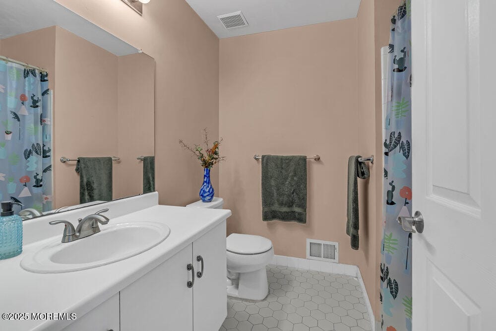 47 Picket Place, Freehold, NJ, 07728 image 29