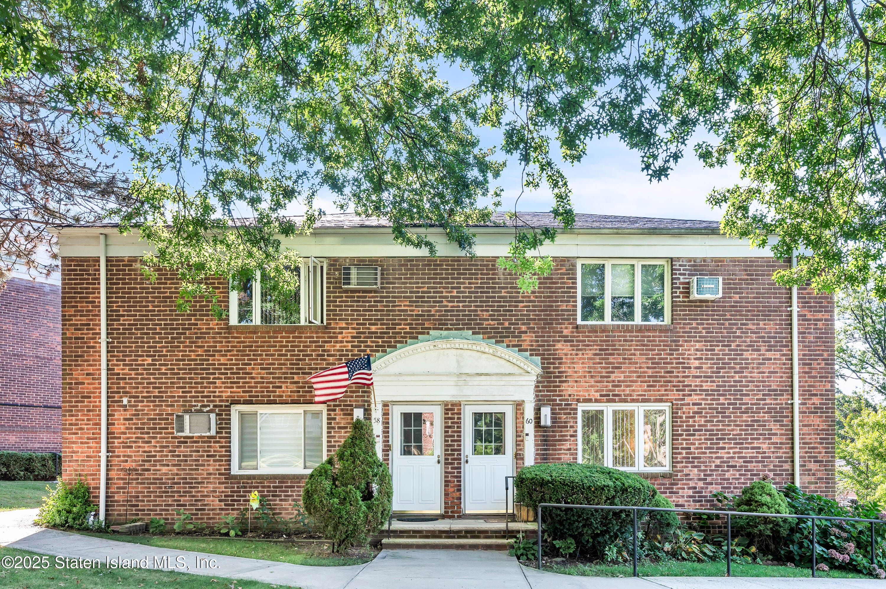 60 Seth Court A Image 1