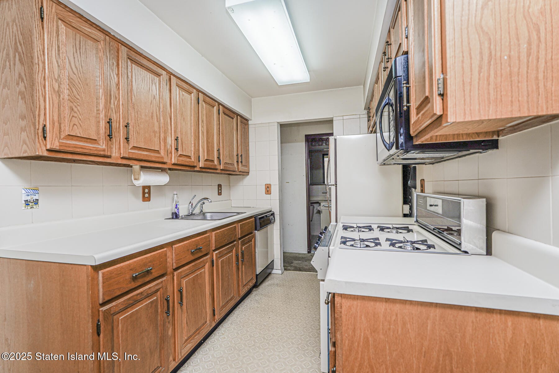 30 Donna Court 6, Staten Island, NY, 10314 image 7