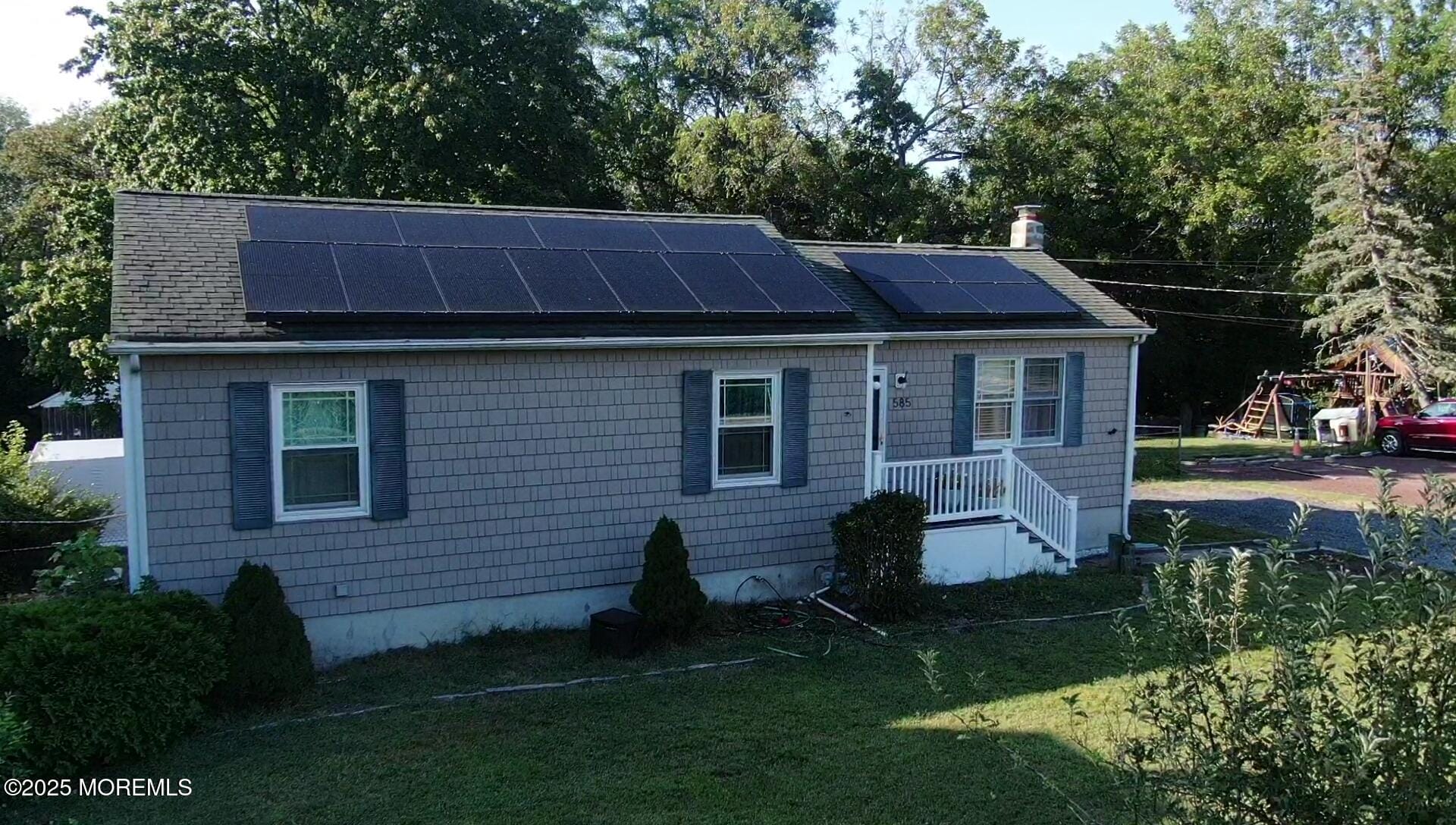 585 Wayside Road Image 2