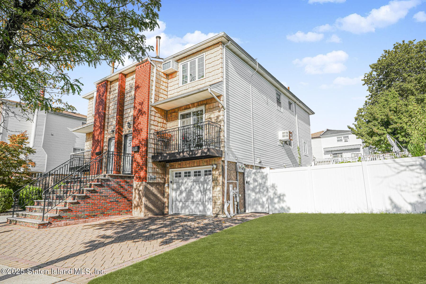 259 Brookfield Avenue Image 2