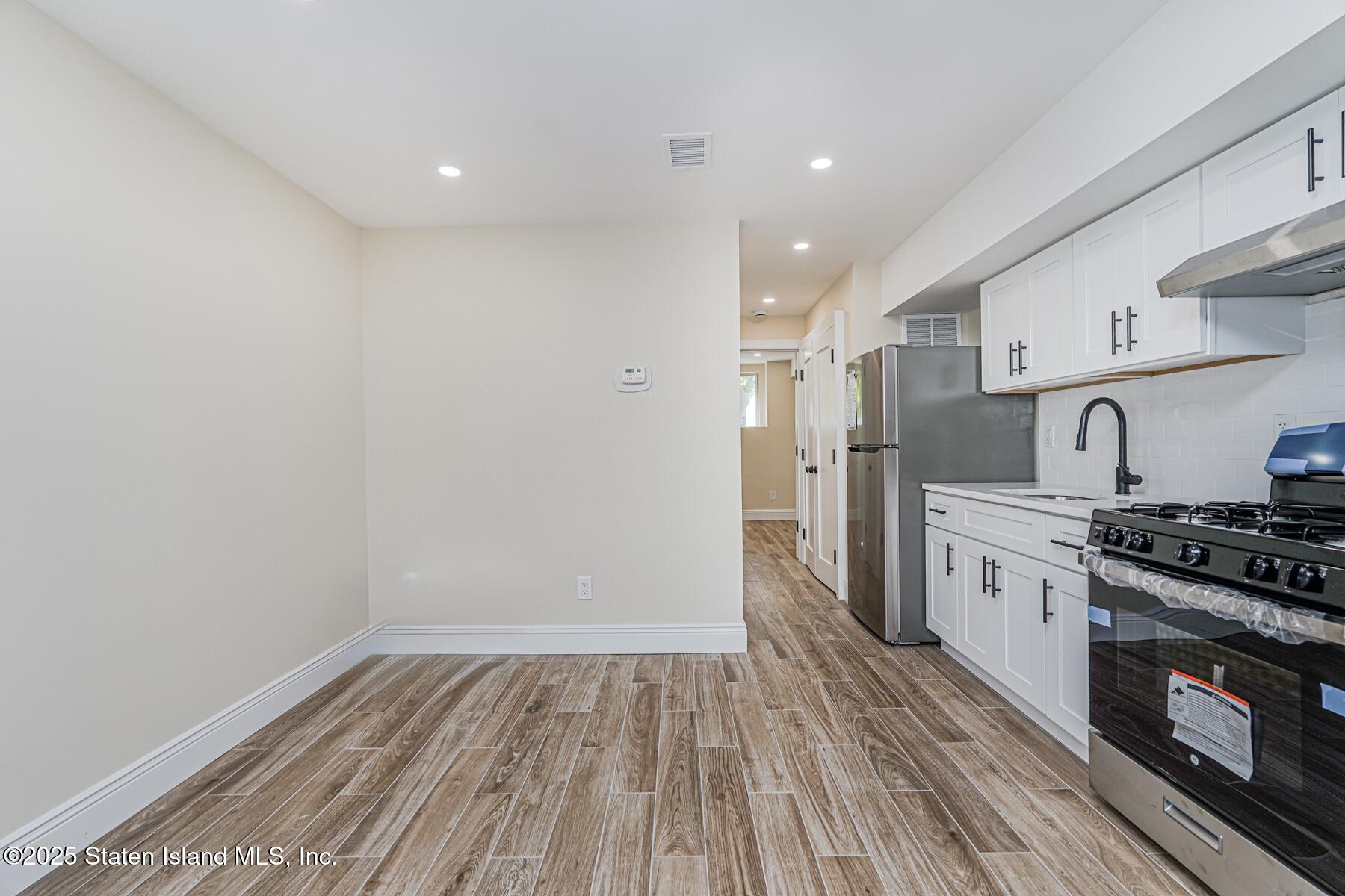 155 Woodcutters Lane Image 3