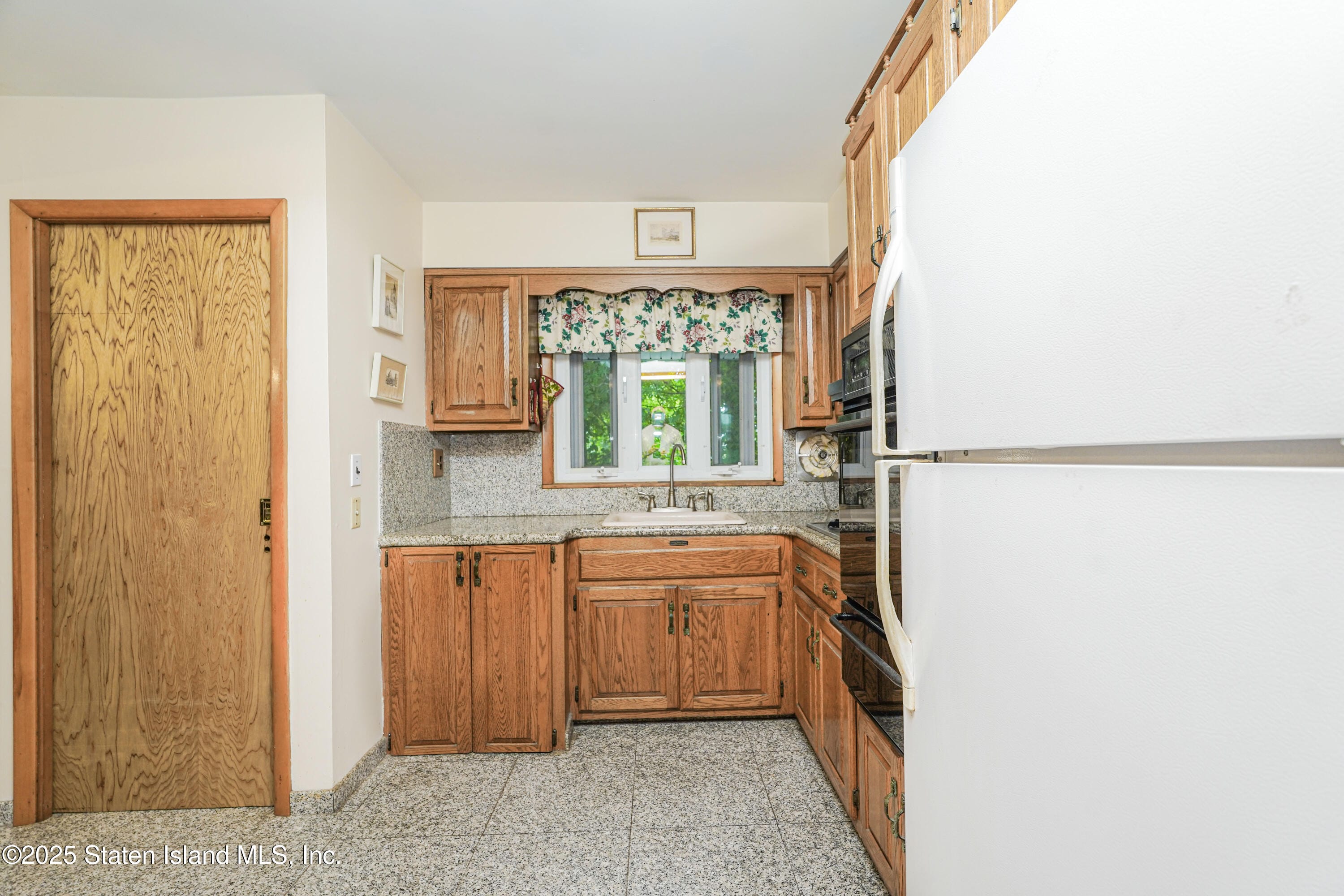 32 Hunton Street, Staten Island, NY, 10304 image 8