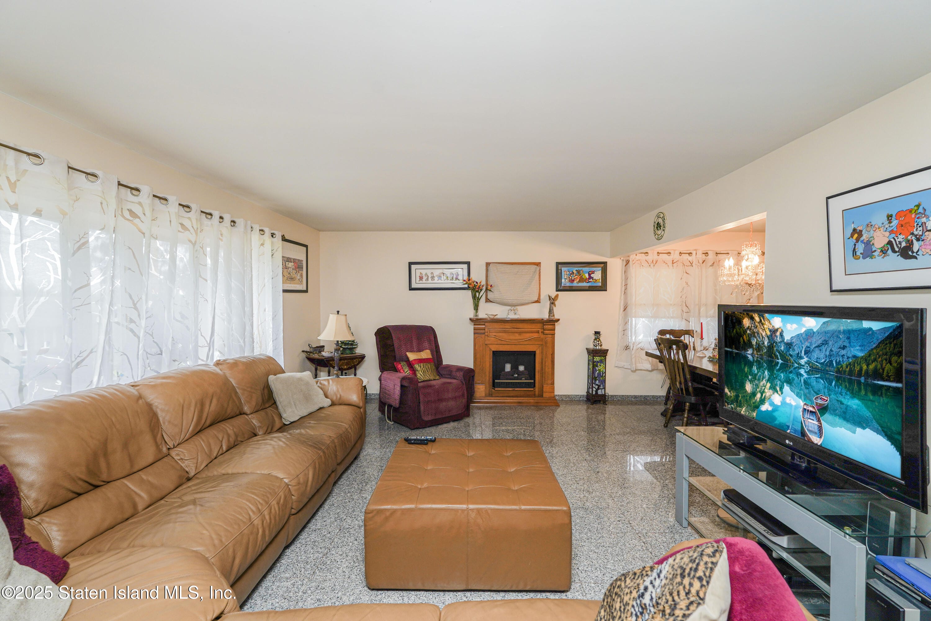 32 Hunton Street Image 3