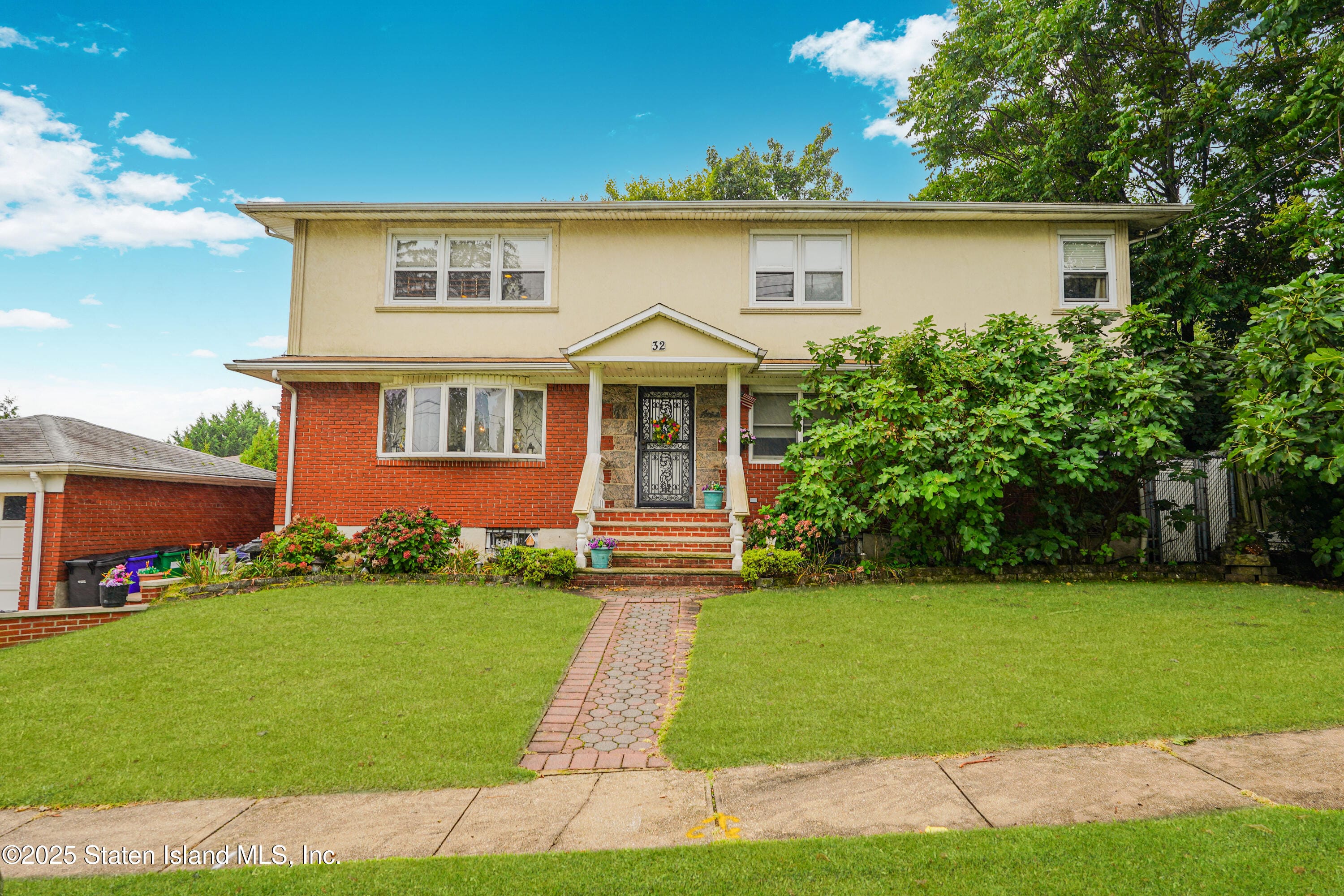 32 Hunton Street, Staten Island, NY, 10304