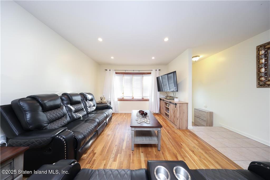 33 Church Avenue, Staten Island, NY, 10314 image 22