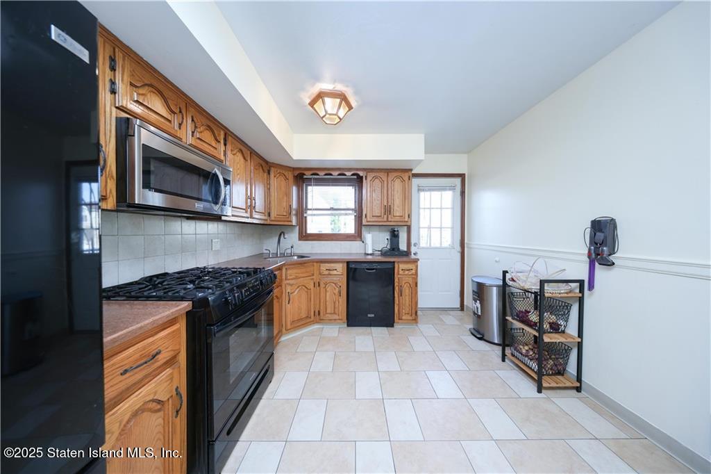33 Church Avenue, Staten Island, NY, 10314 image 25