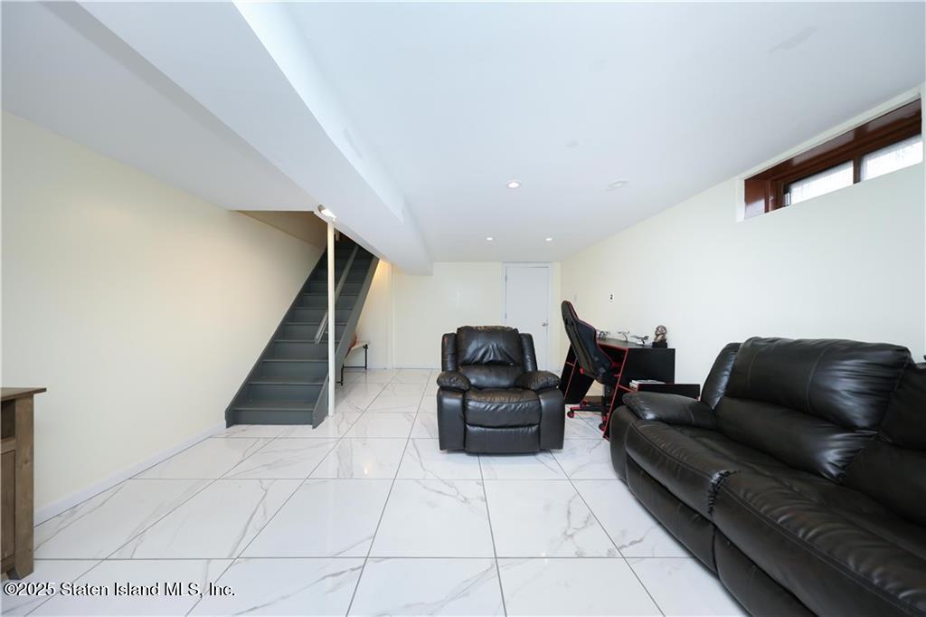33 Church Avenue, Staten Island, NY, 10314 image 30