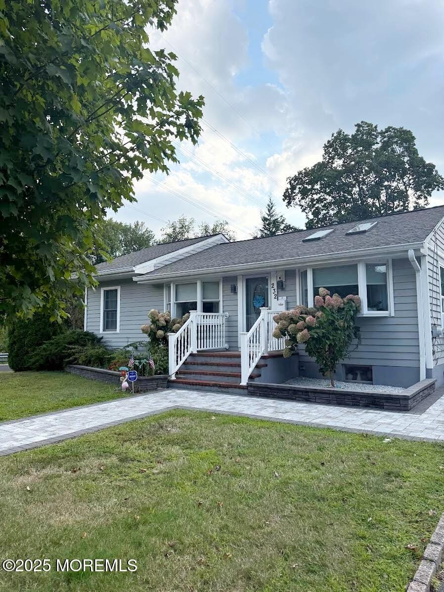 232 Saybrook Avenue Image 2