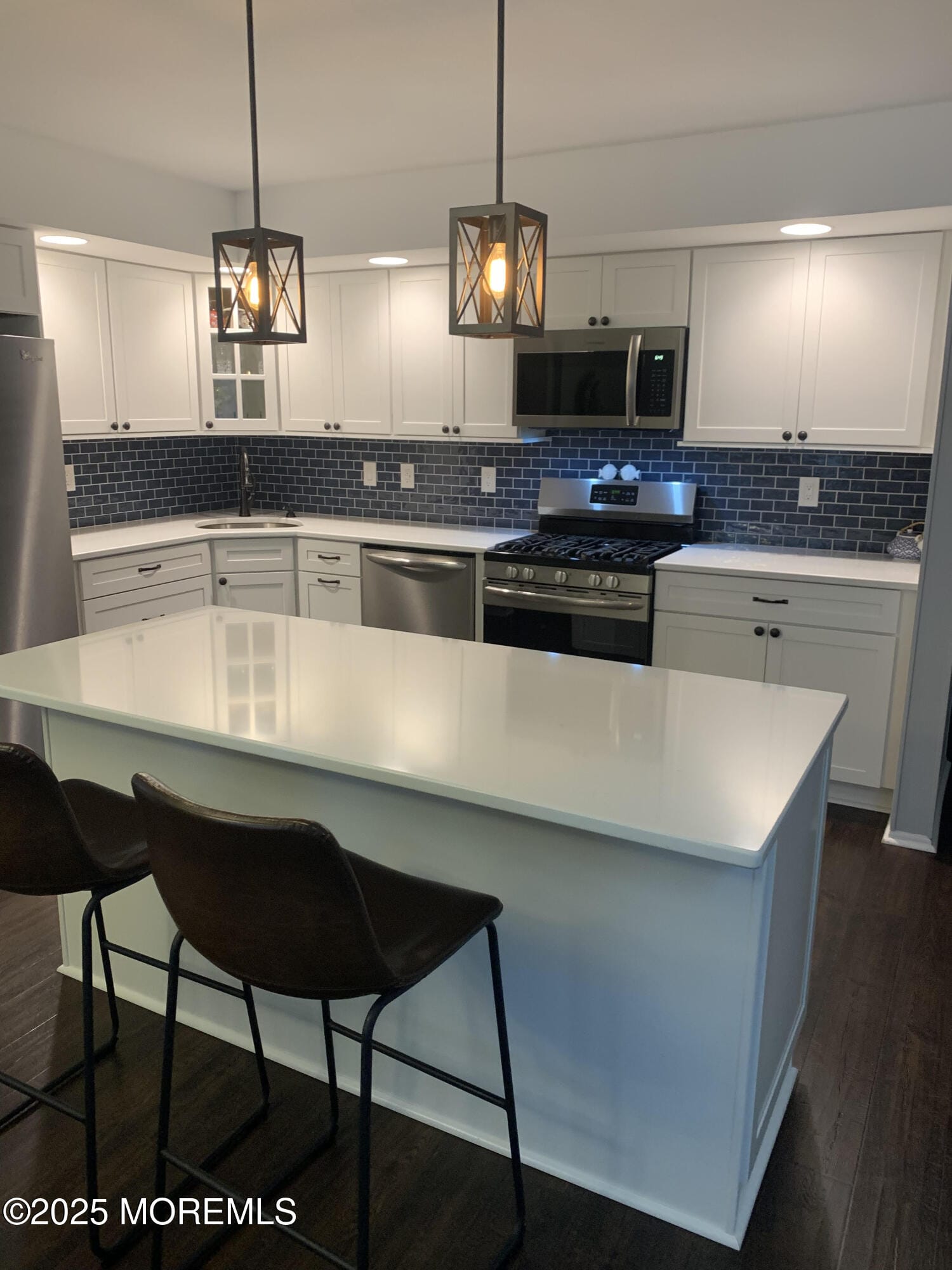 100 Sleepy Hollow Drive Image 2