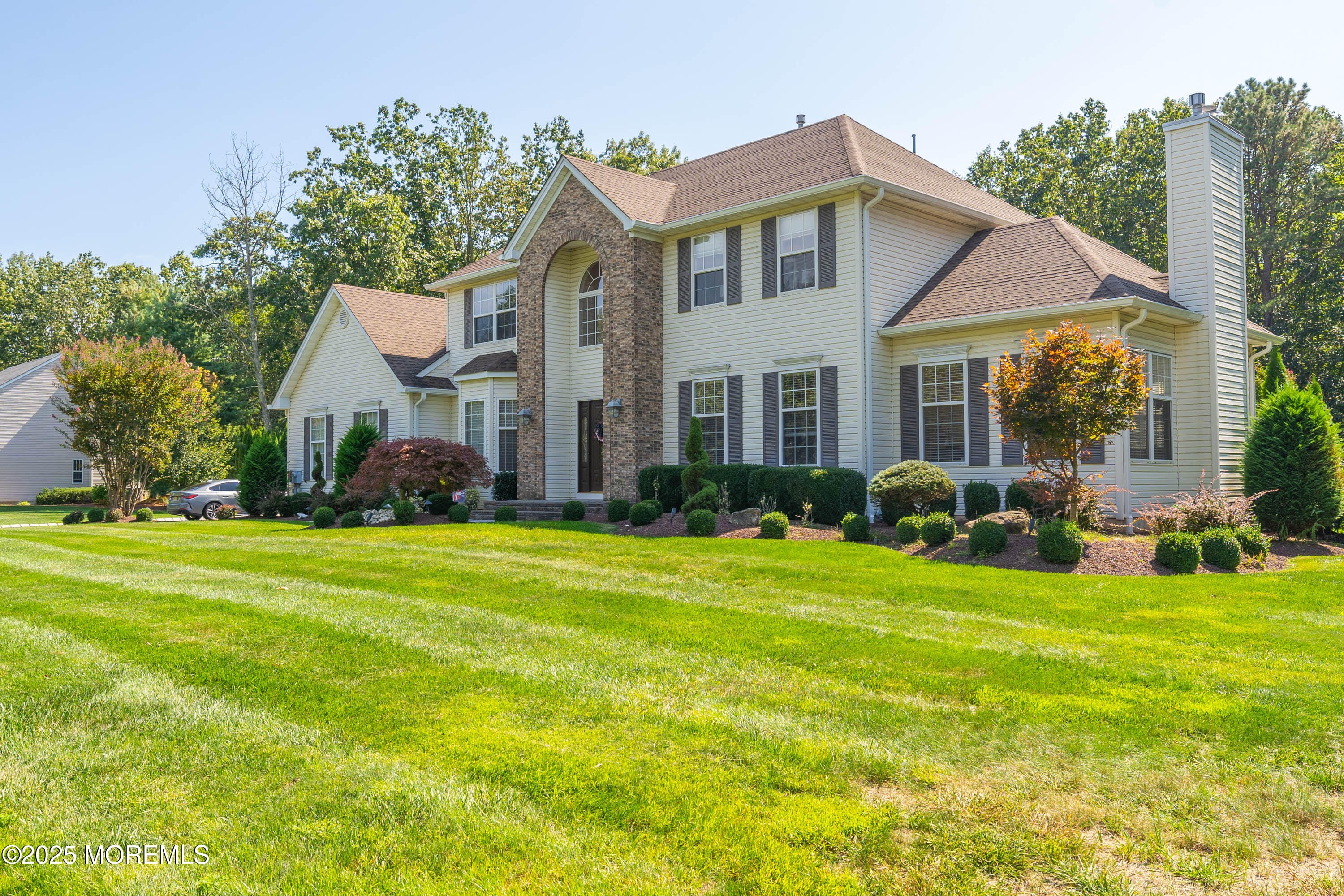 851 Woodbury Drive Image 4