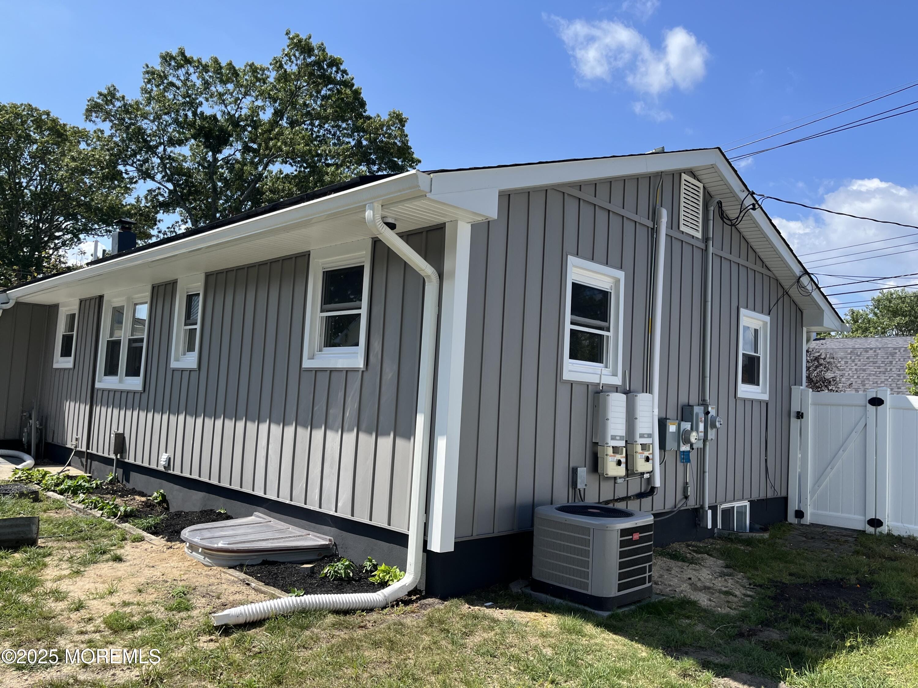 539 Mizzen Avenue Image 4