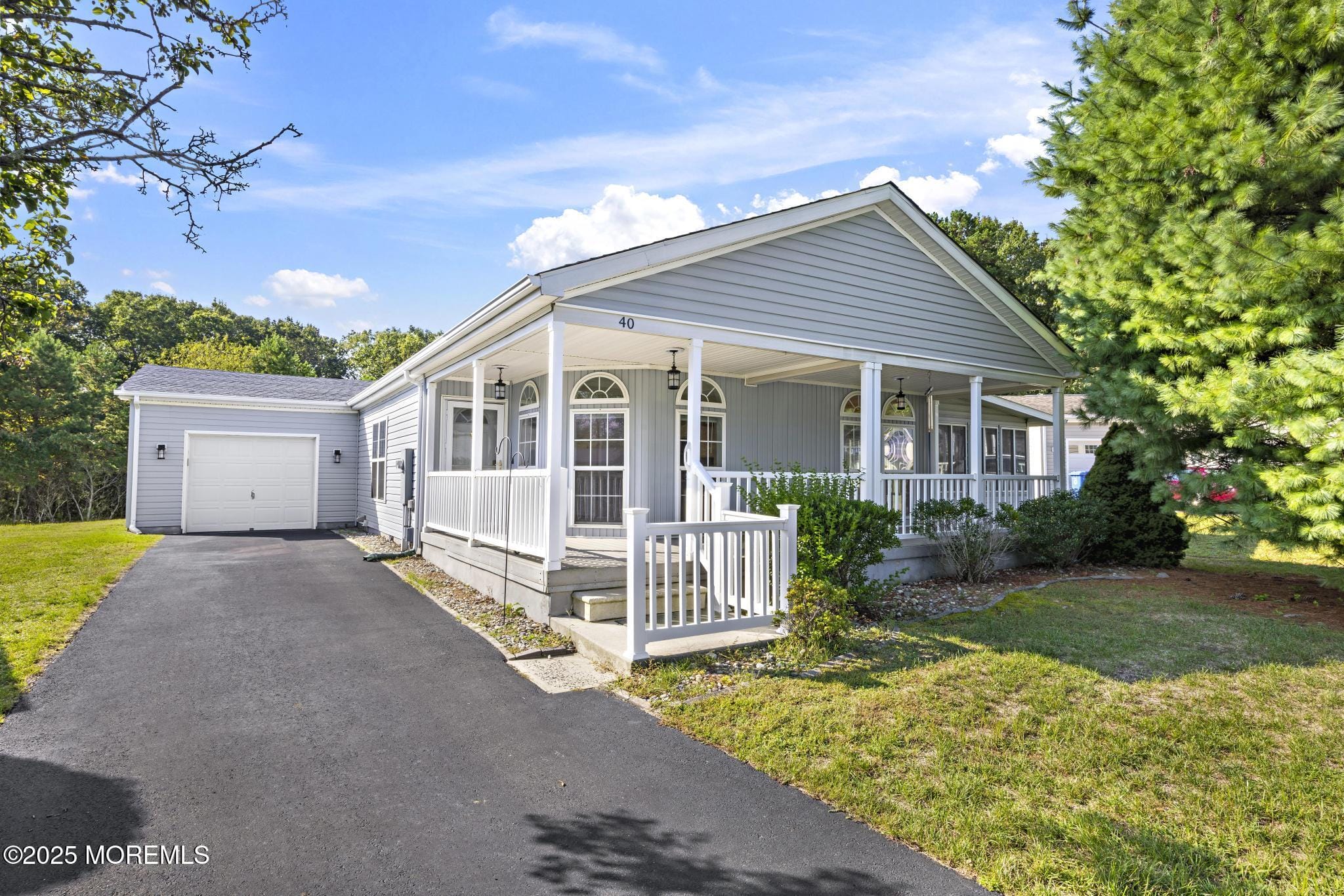 40 Pine Grove Avenue, Manahawkin, NJ, 08050